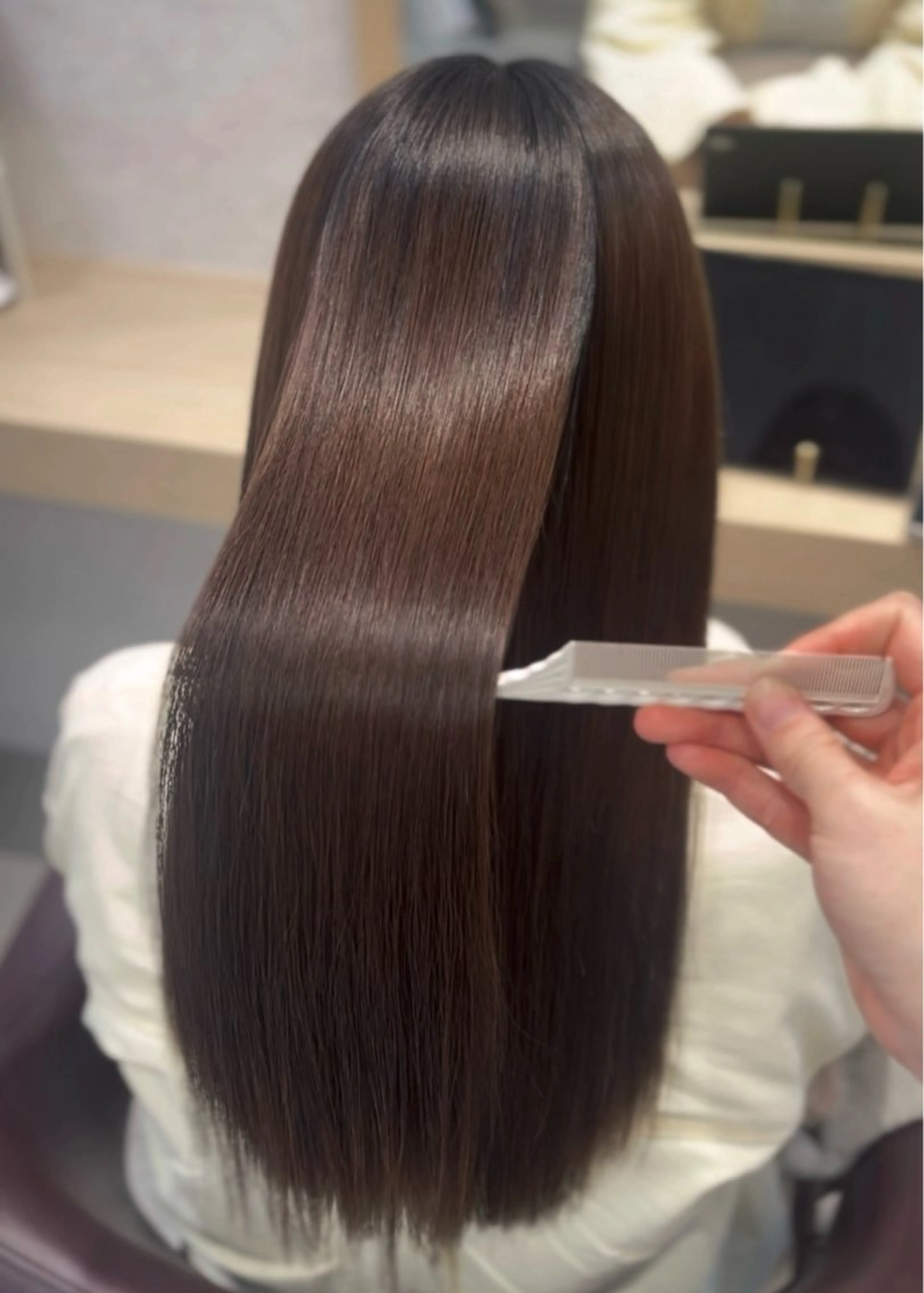 ロング パーマ suzuka/透明感 /顔周り/美髪矯正のヘアスタイル