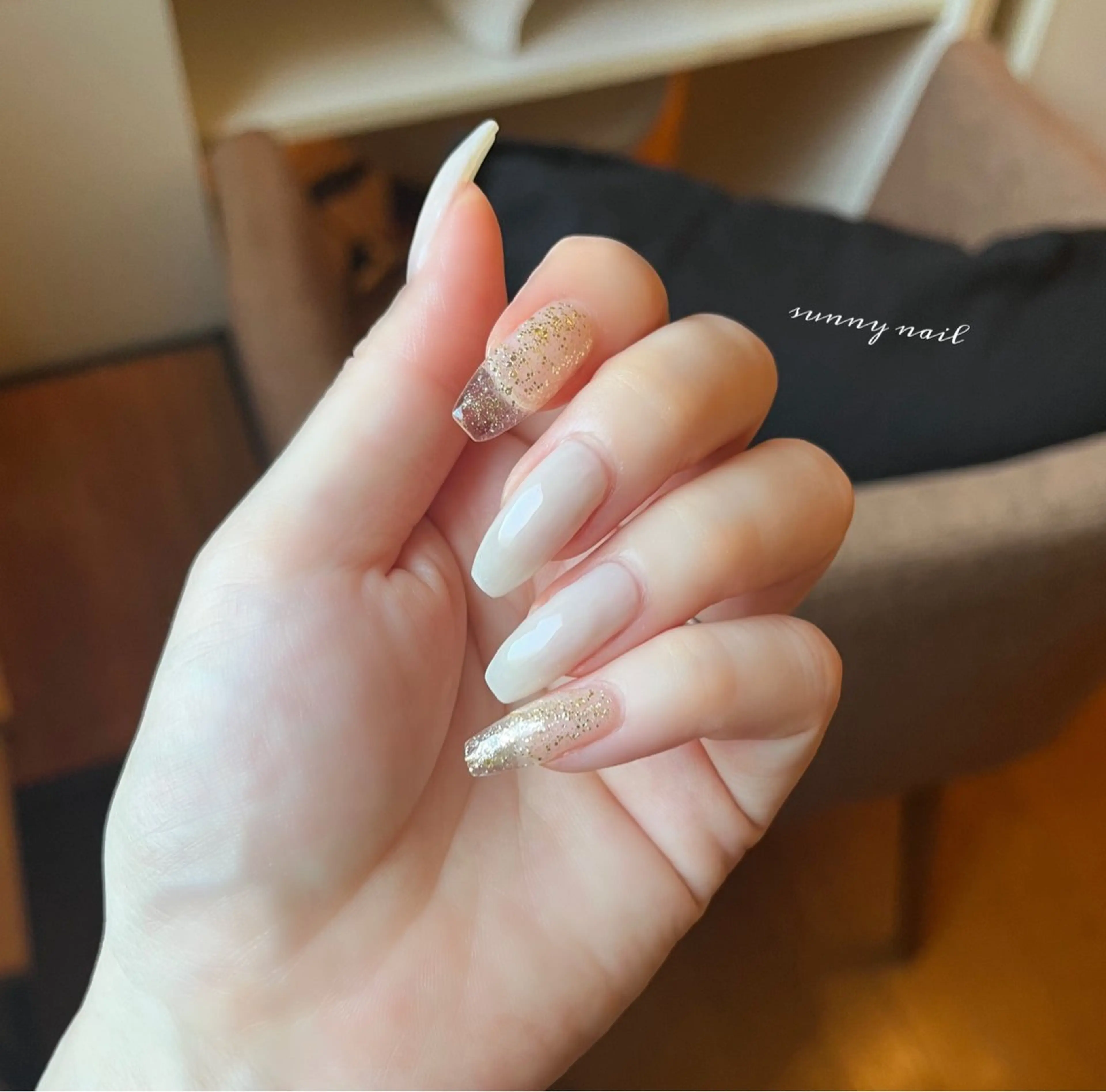ネイル ジェルネイル ゴールド パラジェル シンプルネイル sunny nailのネイルデザイン