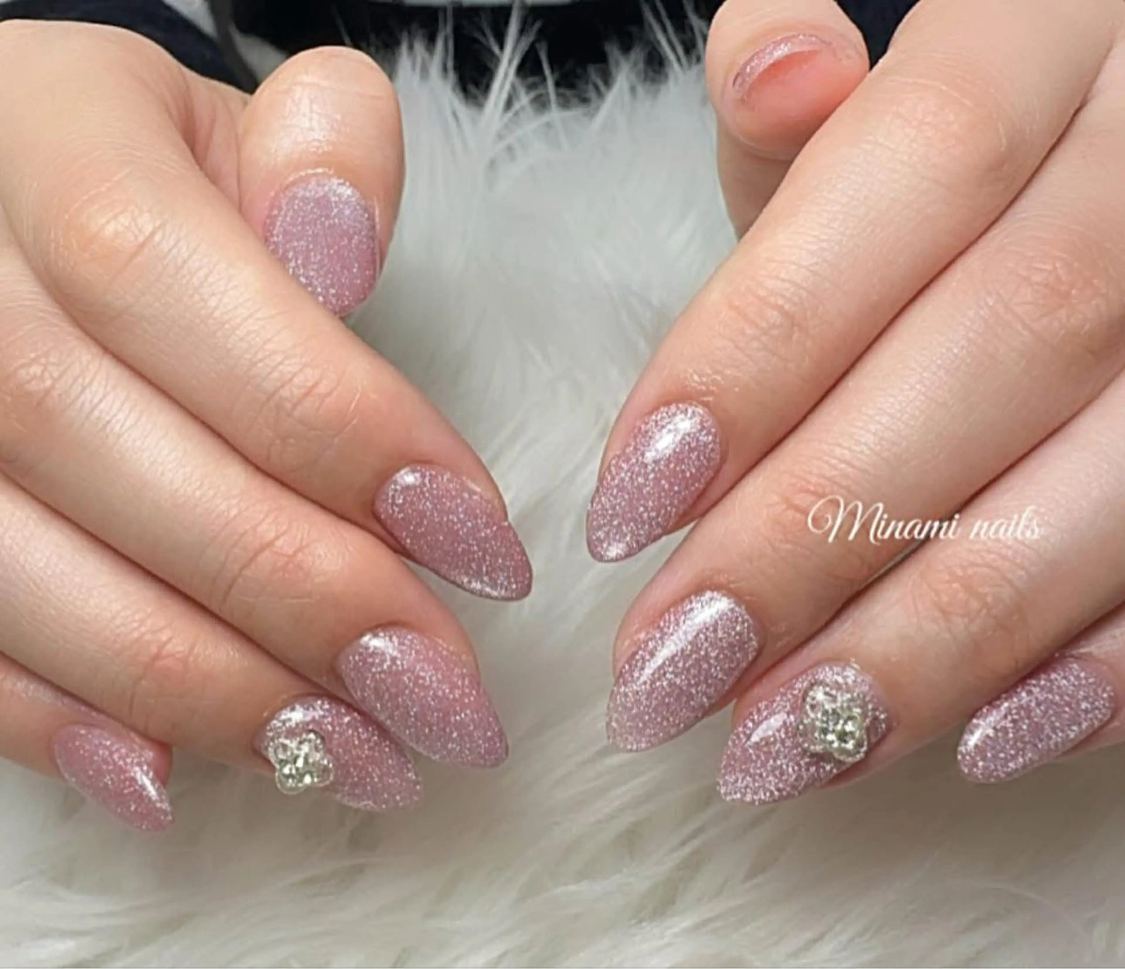 ネイル アートネイル オーロラネイル ガーリー キラキラネイル 韓国ネイル ハンドネイル Minami Nailsのネイルデザイン