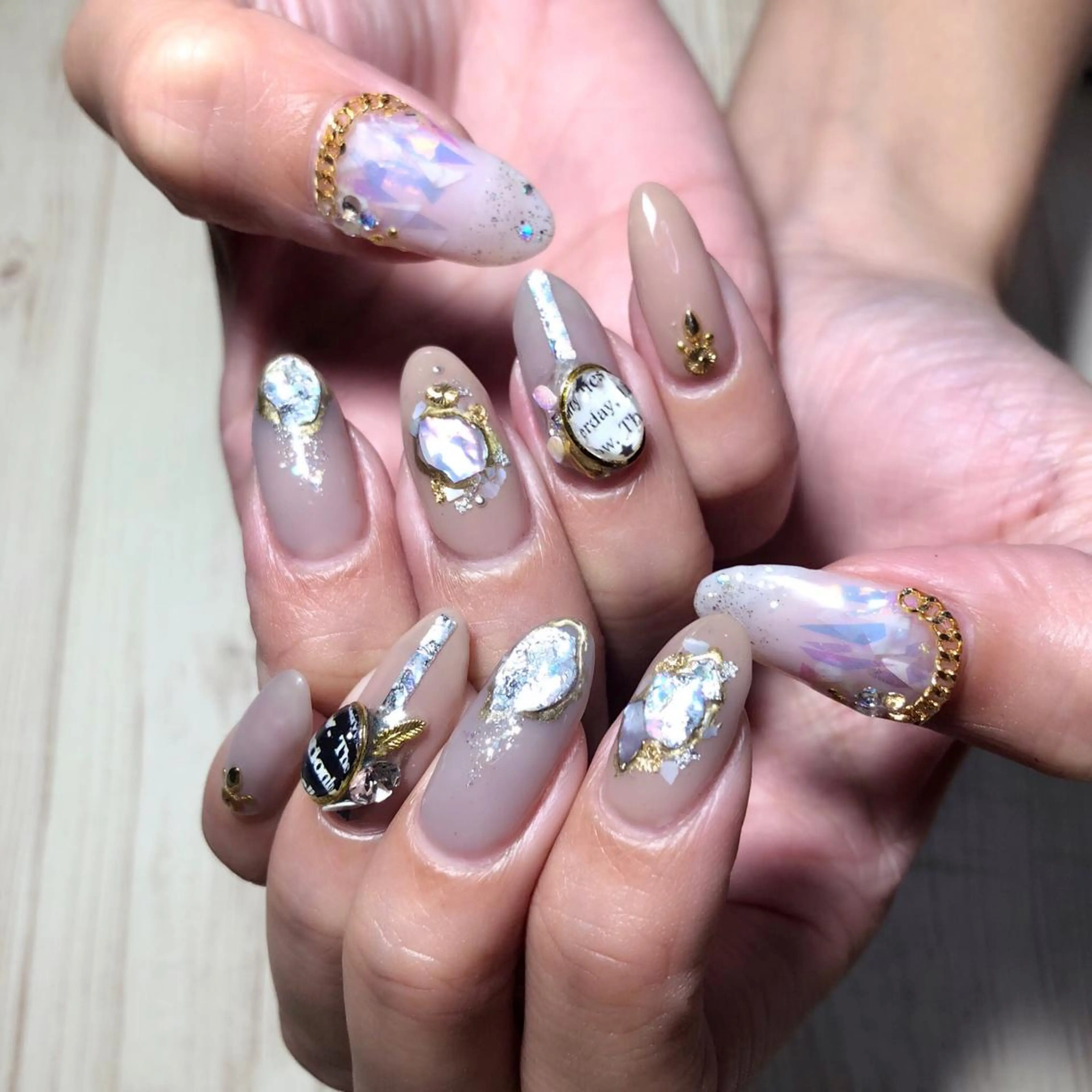 ネイル ニュアンスネイル luana nailのネイルデザイン