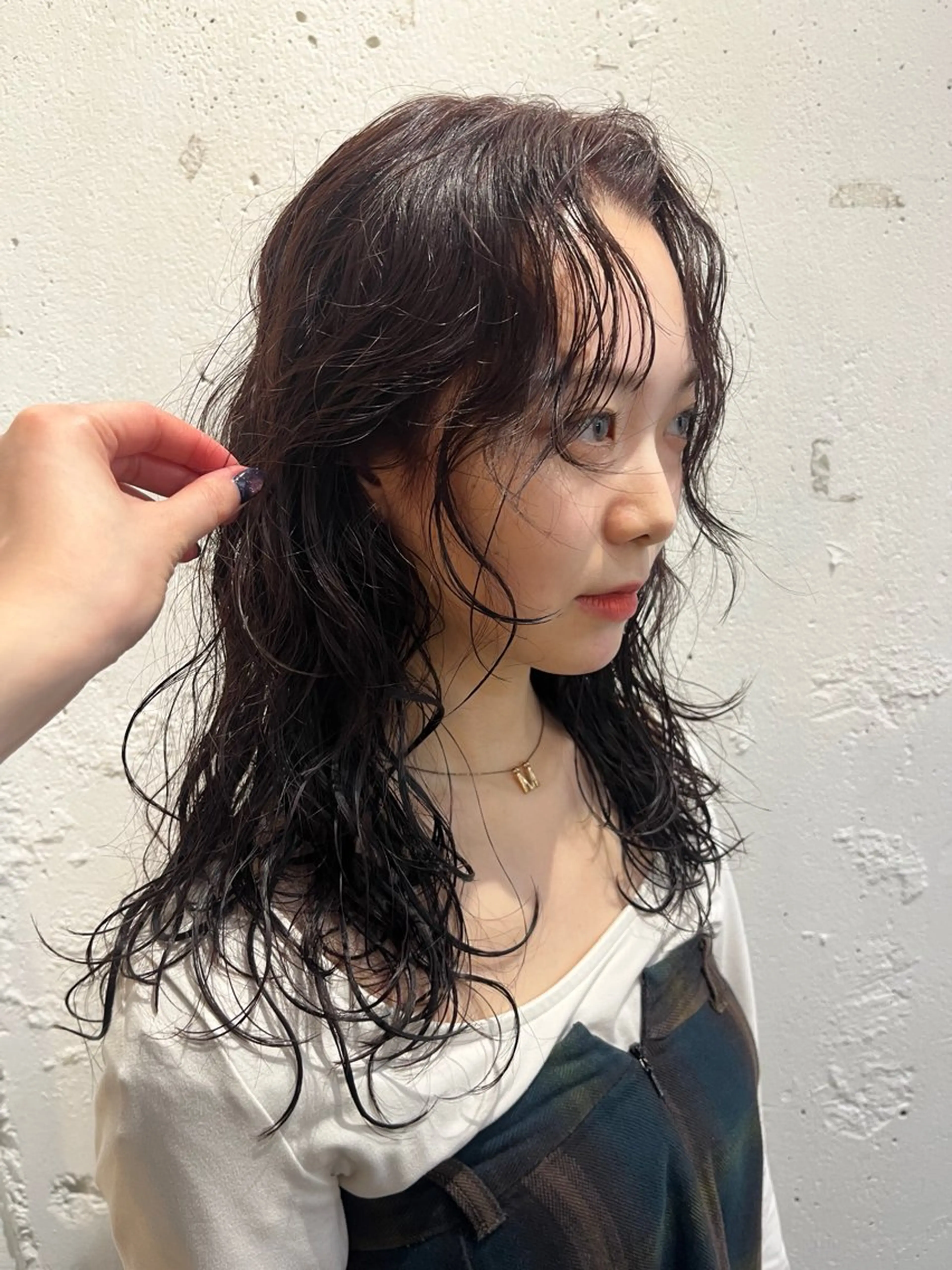 セミロング カラー パーマ ✴︎UNU ✴︎モエカのヘアスタイル