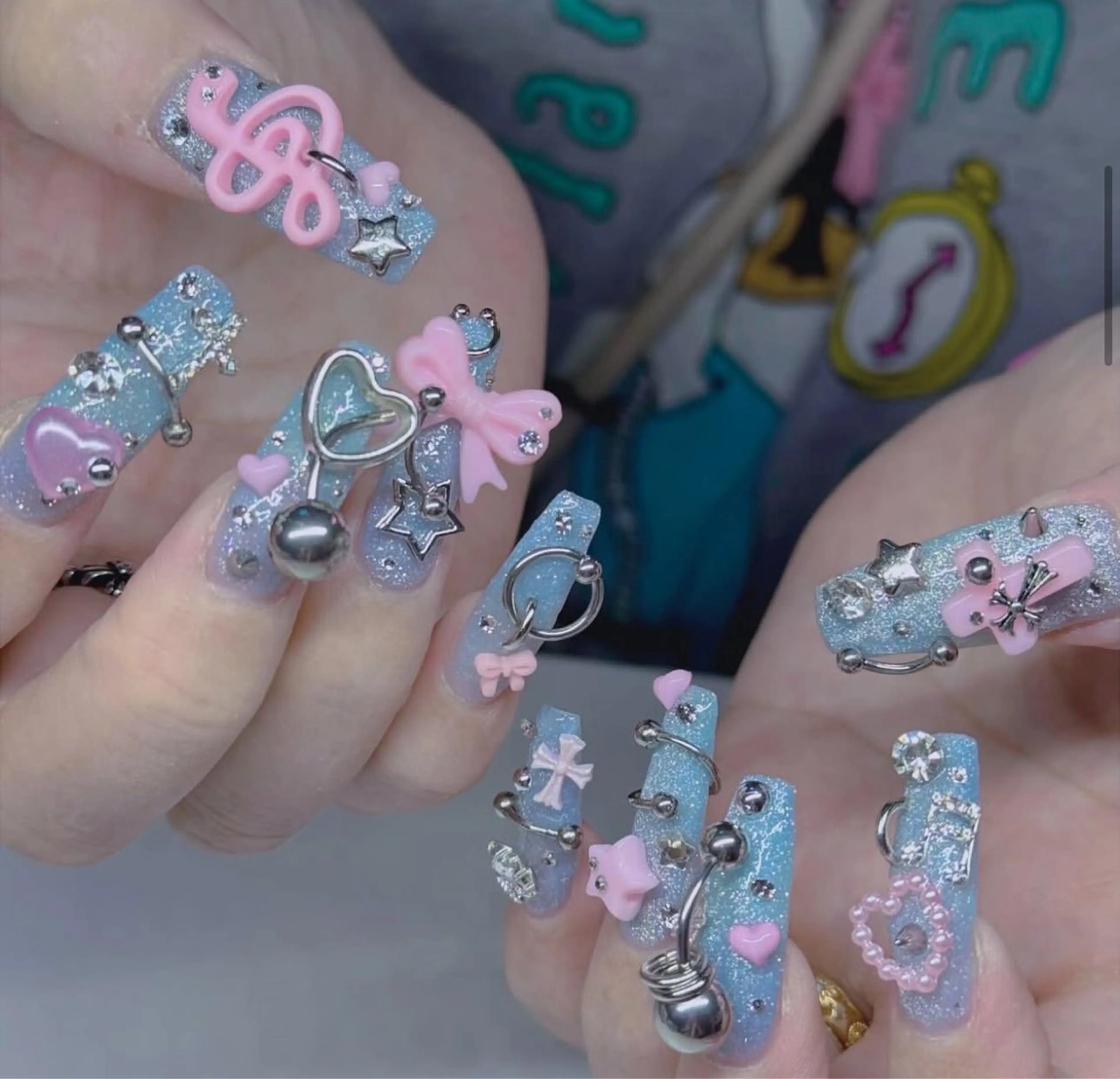 ネイル アートネイル フラワーネイル フレンチネイル ジェルネイル グラデーション ハンドネイル Ryunail所属・Ryu Nail NekoChanのネイルデザイン