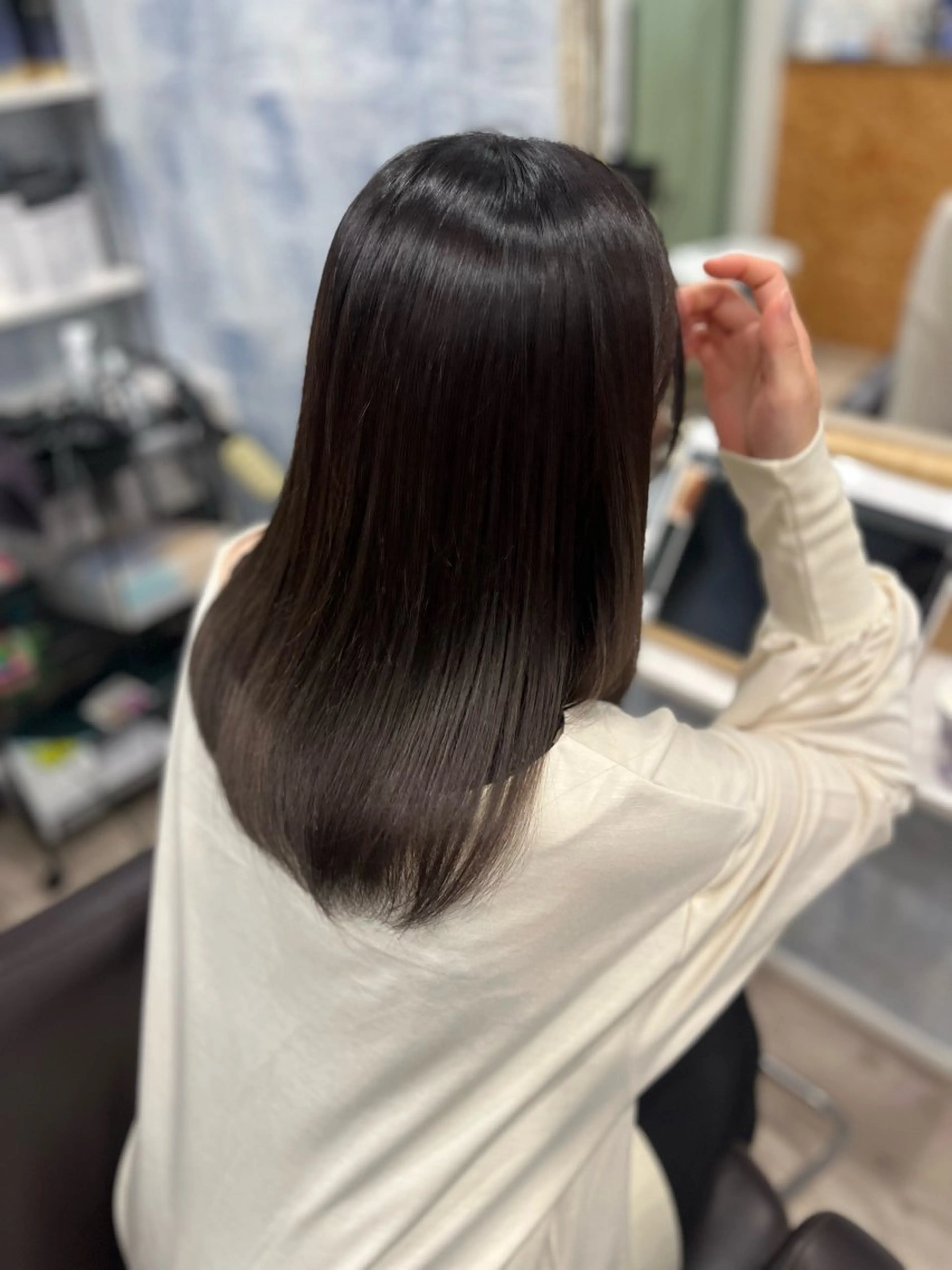 セミロング 縮毛矯正 bird hair salon所属・塩川 亮眞のヘアスタイル