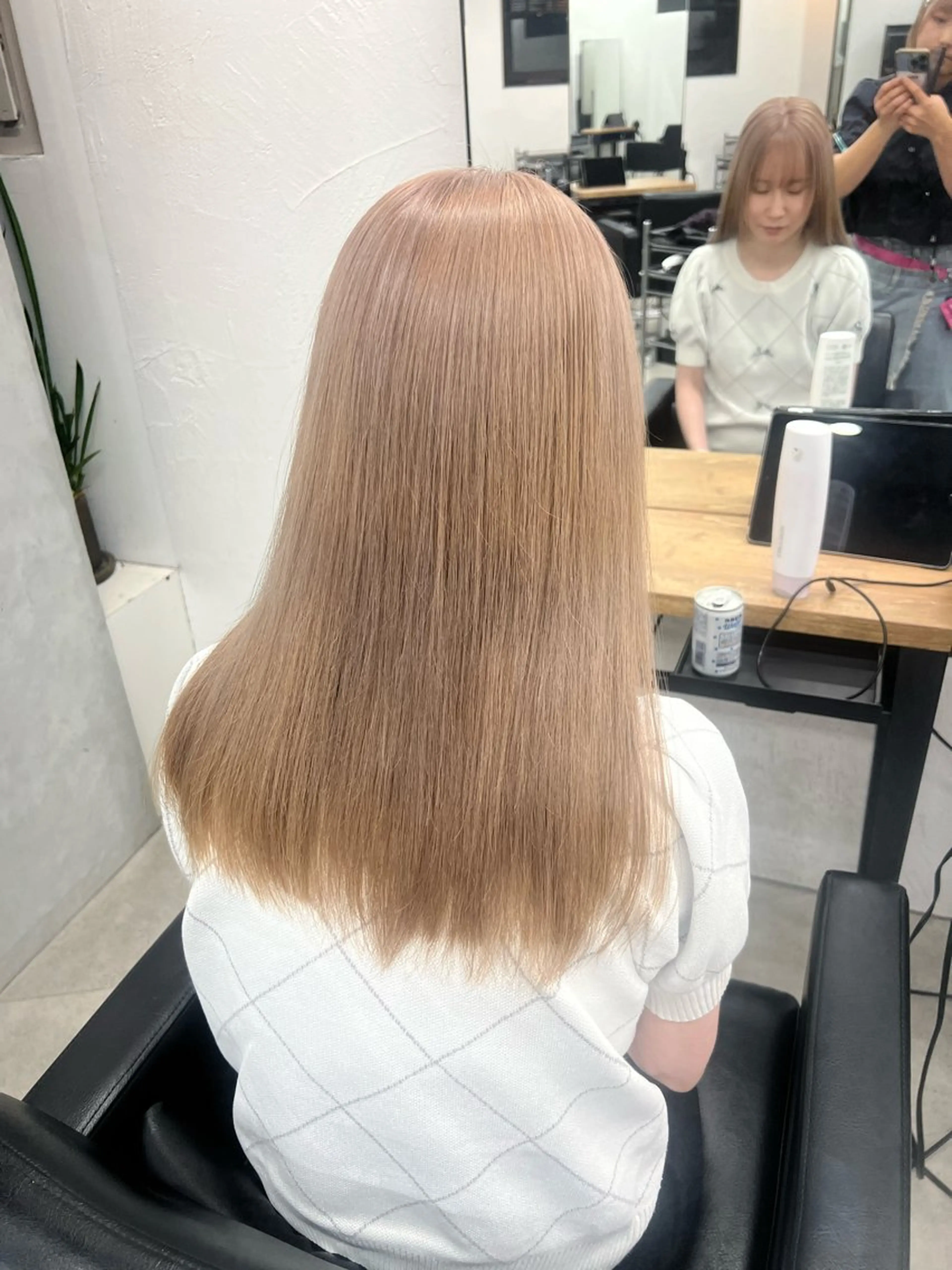 セミロング 暖色カラー/レイヤー カット☁️MEI☁️のヘアスタイル