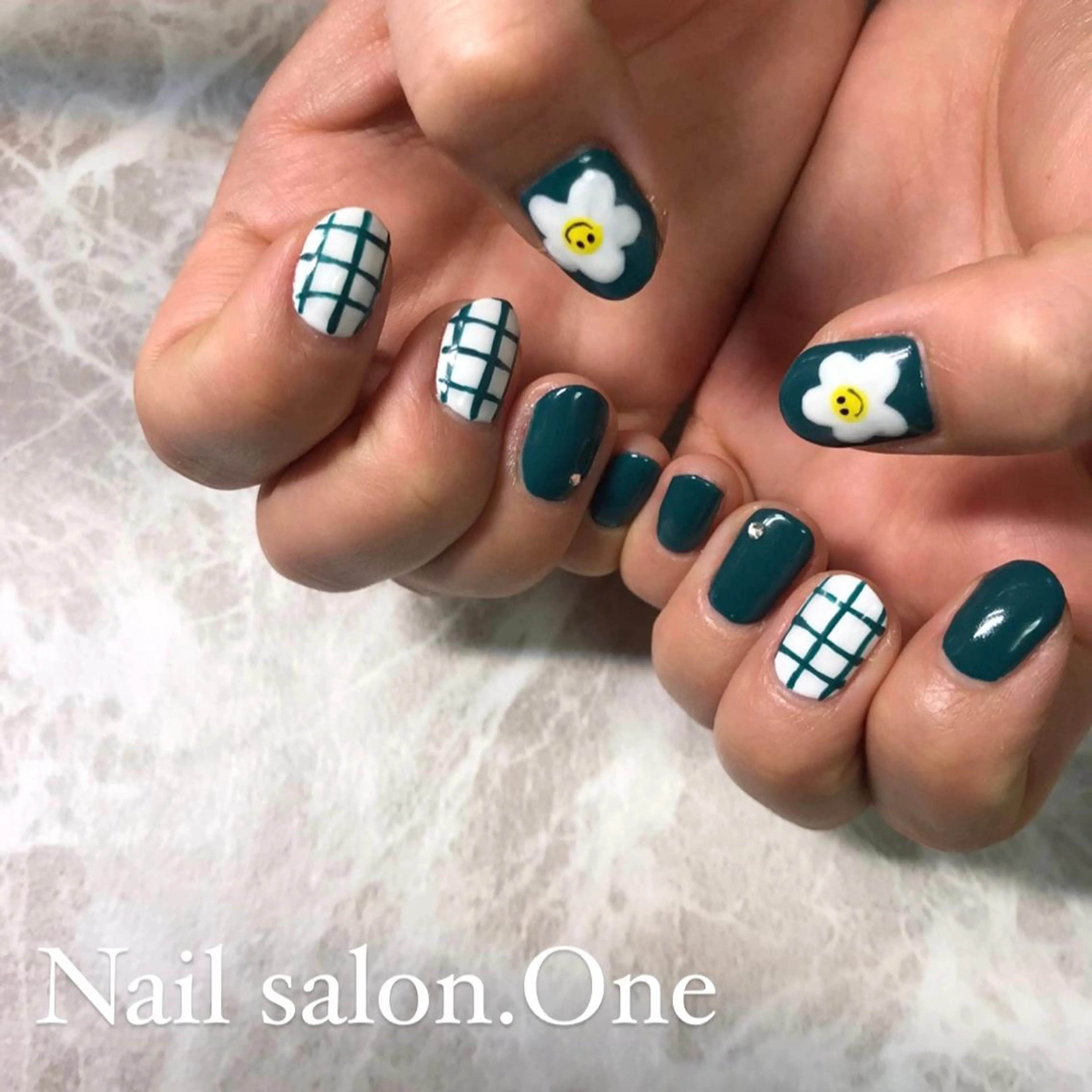 ネイル Nail salon .Oneのネイルデザイン