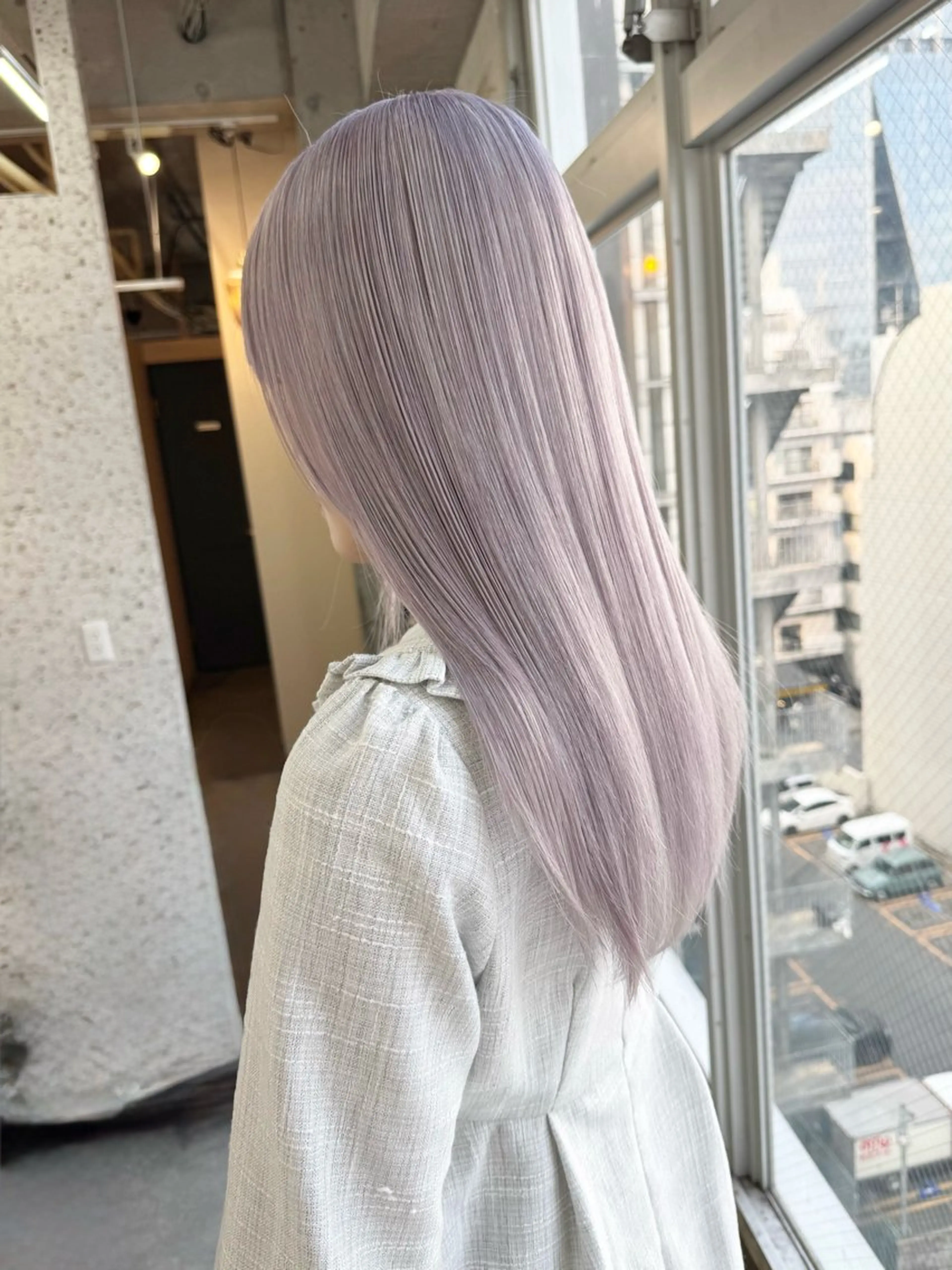 ロング カラー ヘアカラー トリートメント lani ブリーチ /ダブルカラーのヘアスタイル