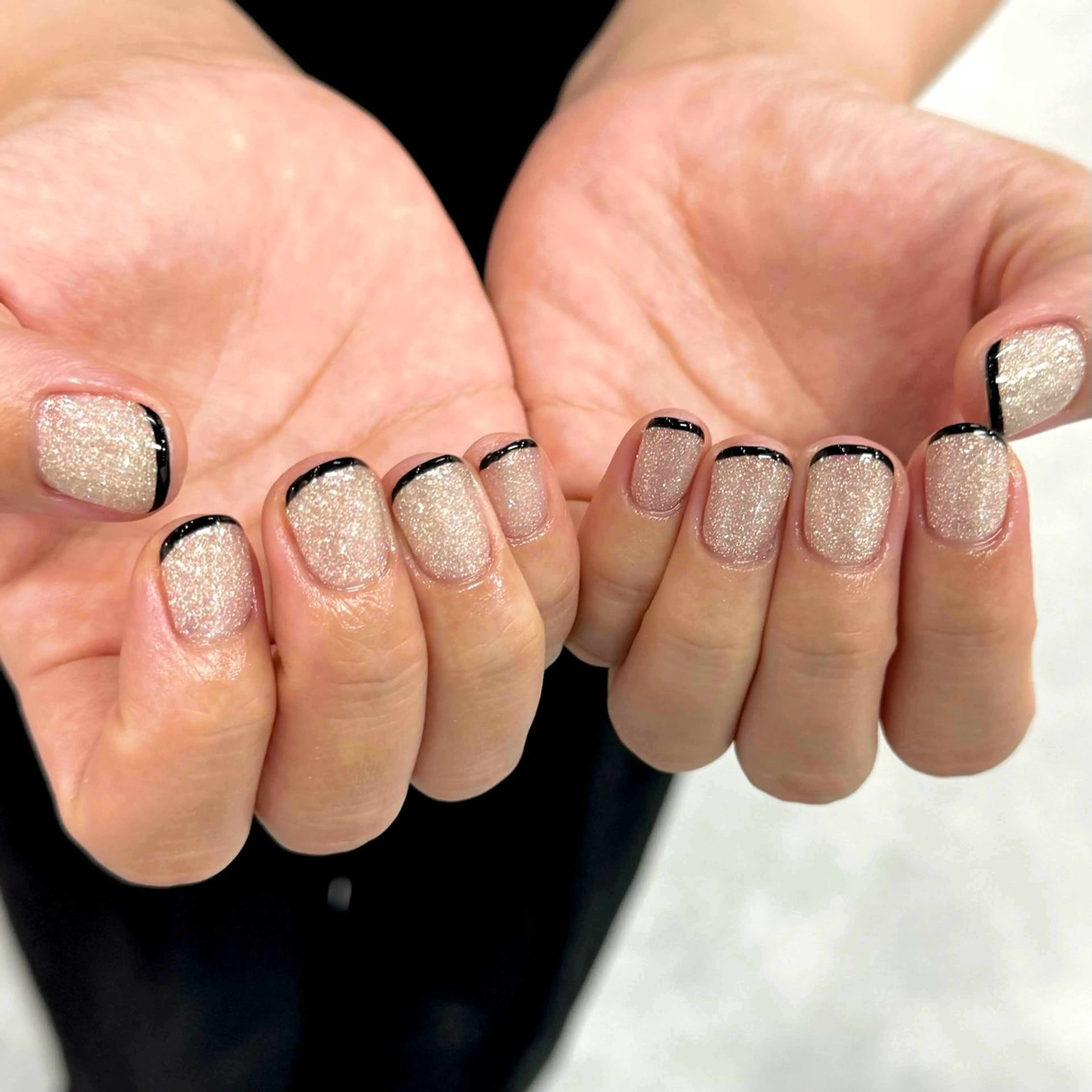 ネイル フレンチネイル ラメ(グリッター) ハンドネイル HARUKA ネイリスト福岡/薬院のネイルデザイン