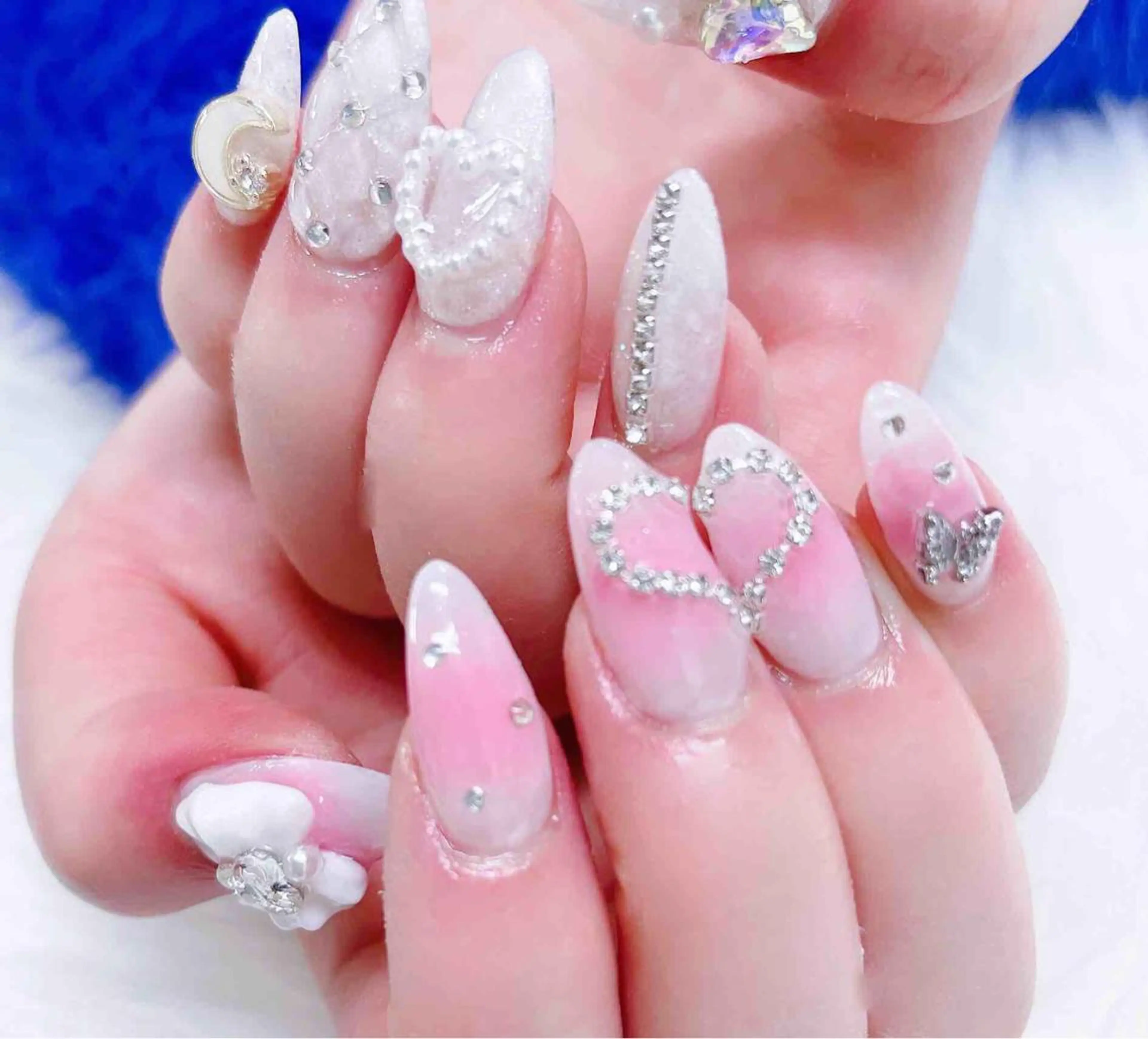 ネイル ハンドネイル MoonNail ユリ🌸のネイルデザイン