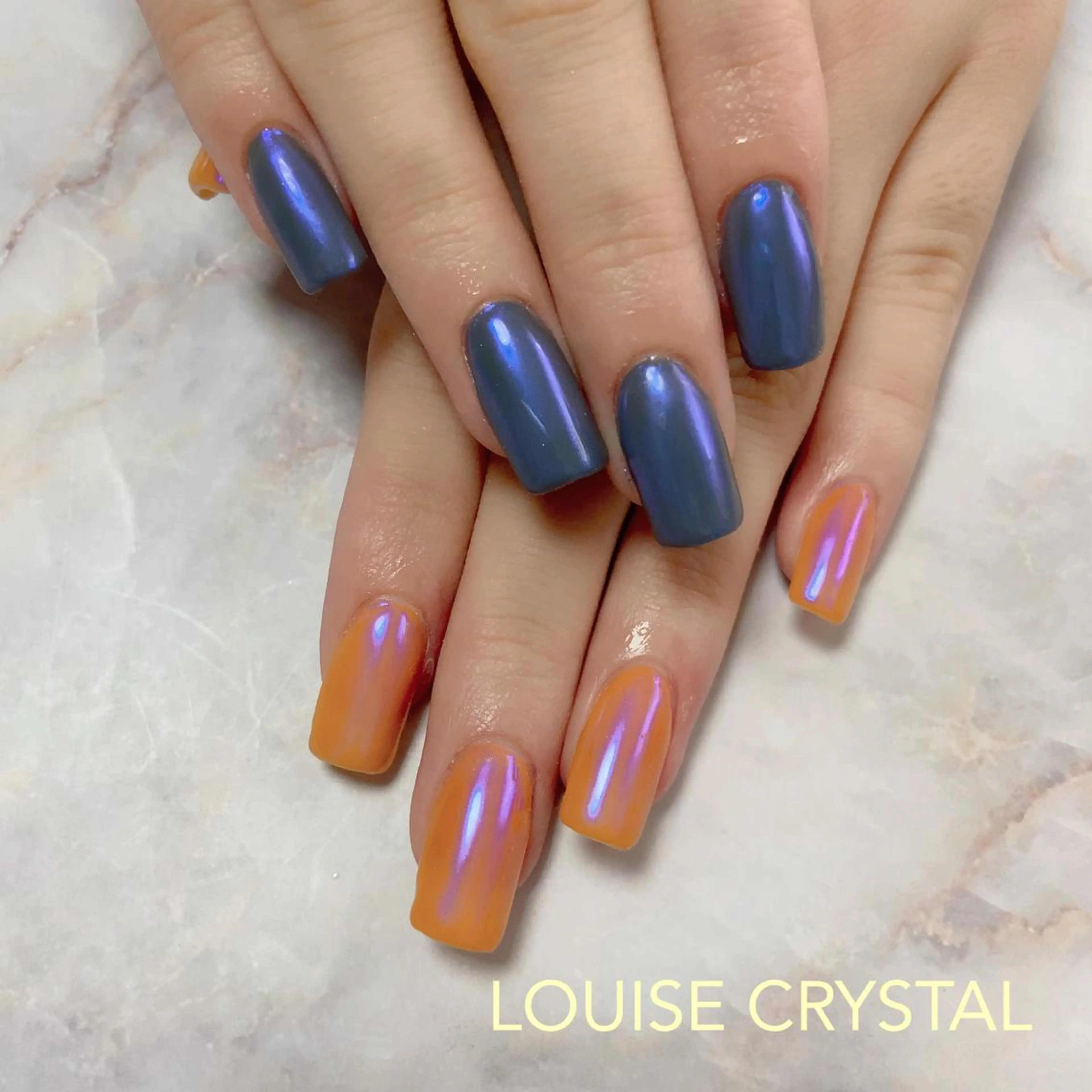 ネイル ハンドネイル LOUISE CRYSTALのネイルデザイン
