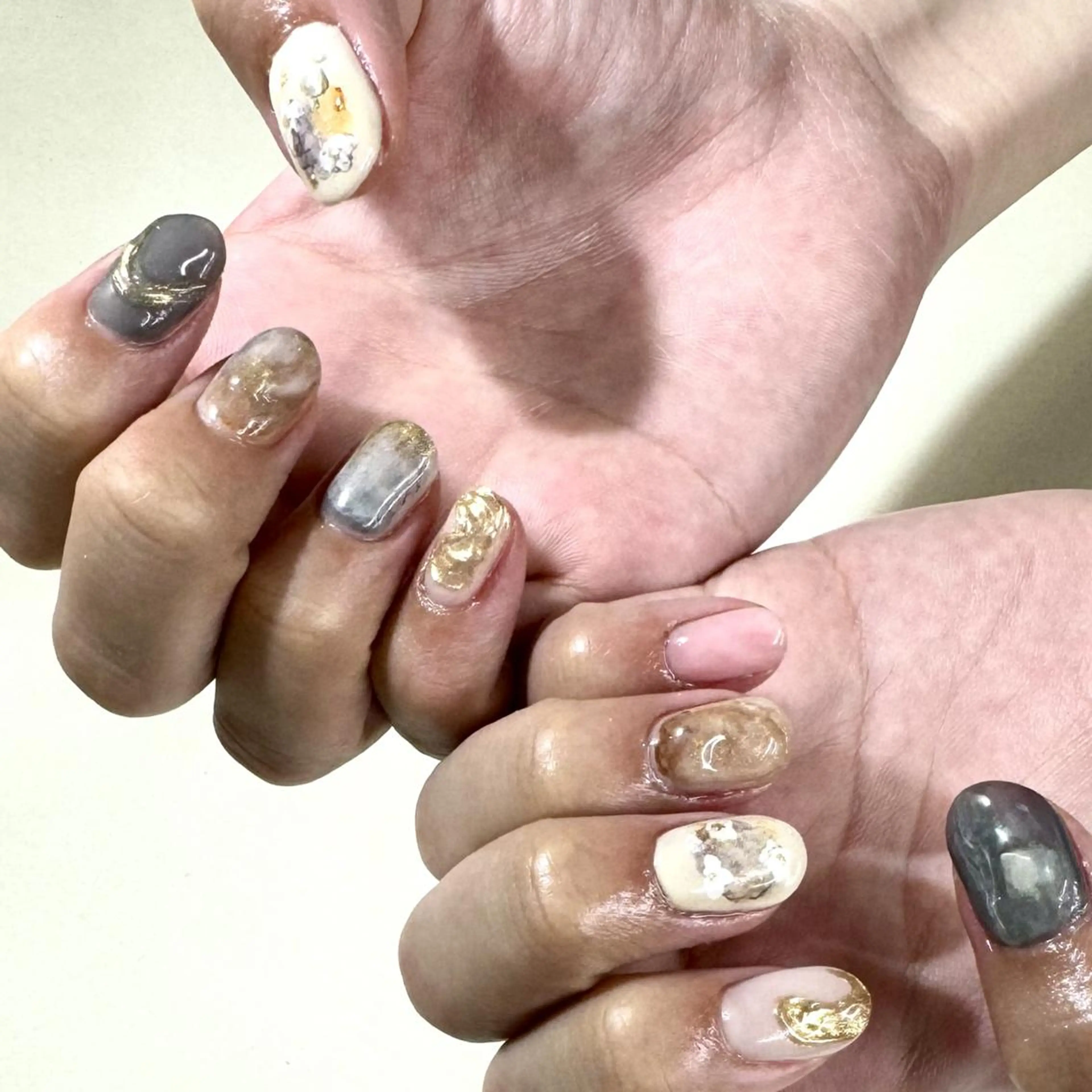 ネイル フラワーネイル ジェルネイル 韓国ネイル ニュアンスネイル ワンホンネイル nailstudio eviz新宿店のネイルデザイン