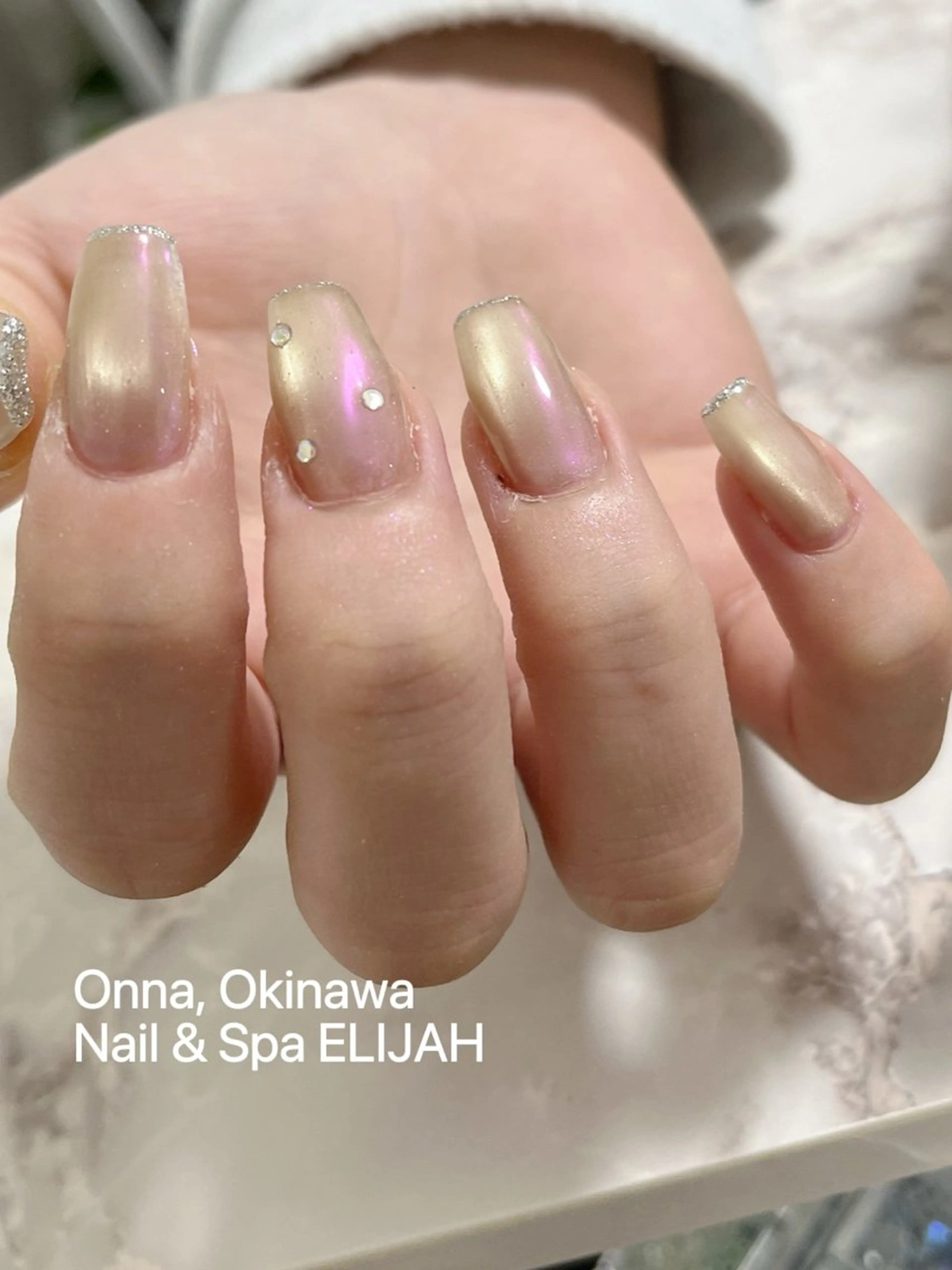 ネイル ハンドネイル ダンラップ新里 友簣乃のネイルデザイン