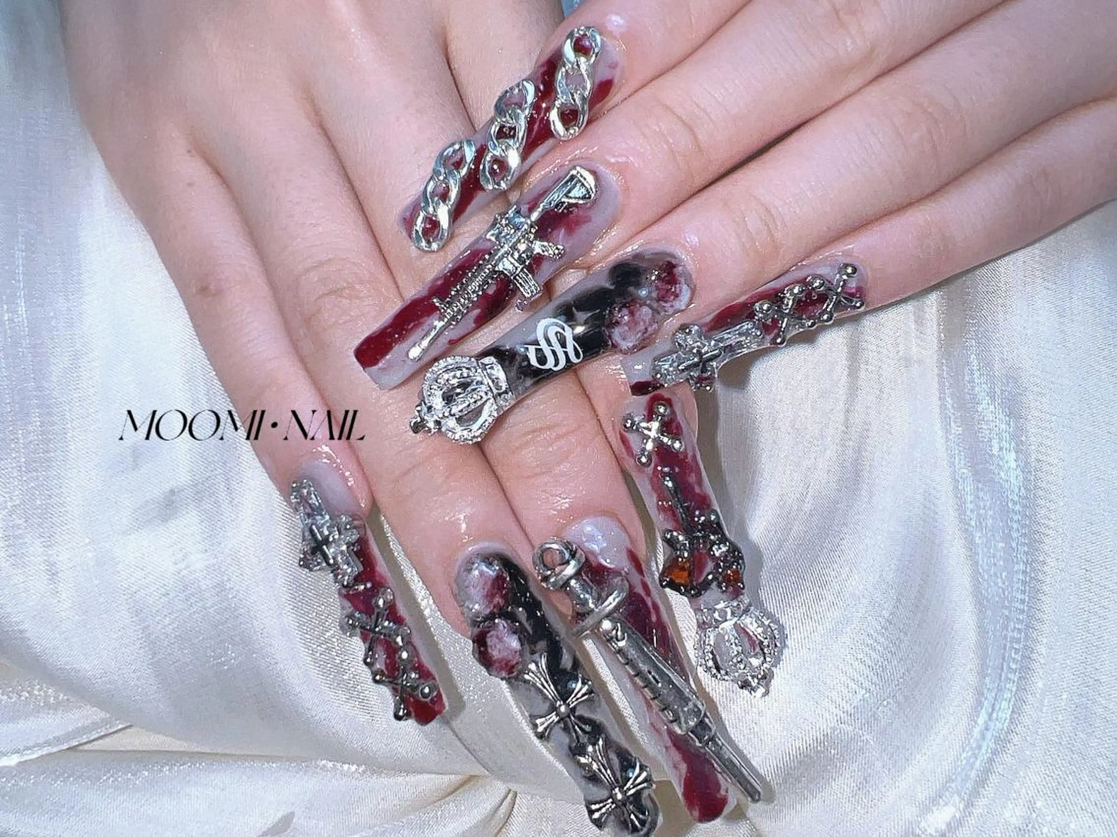 ネイル 長さ出し フレンチネイル ジェルネイル ガラスフレンチ 韓国ネイル ハンドネイル moomi nail スカルプ専門のネイルデザイン