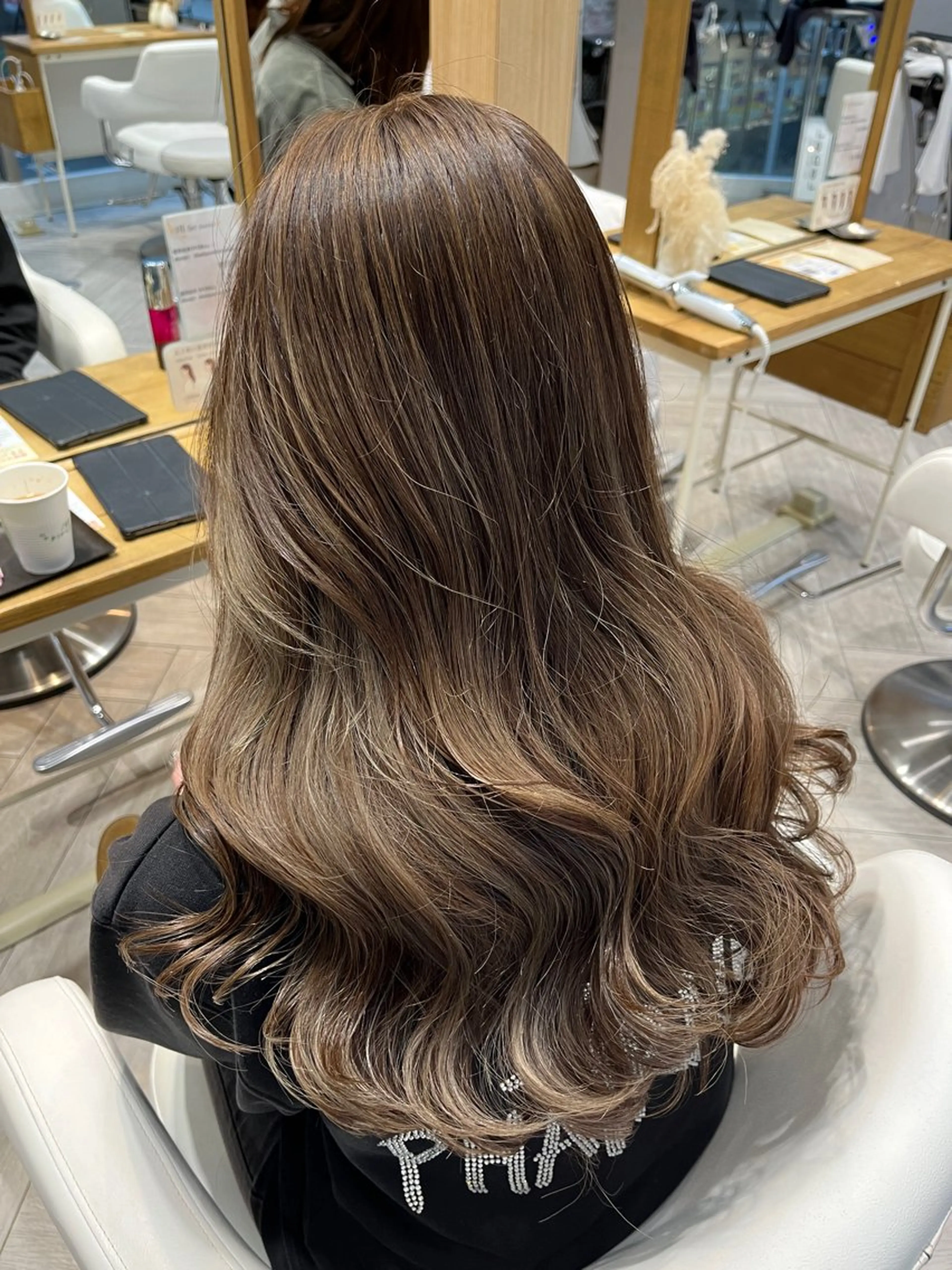 ロング カラー ハイライトカラー ハイライト カット ヘアカラー トリートメント AVANCE. chisatoのヘアスタイル