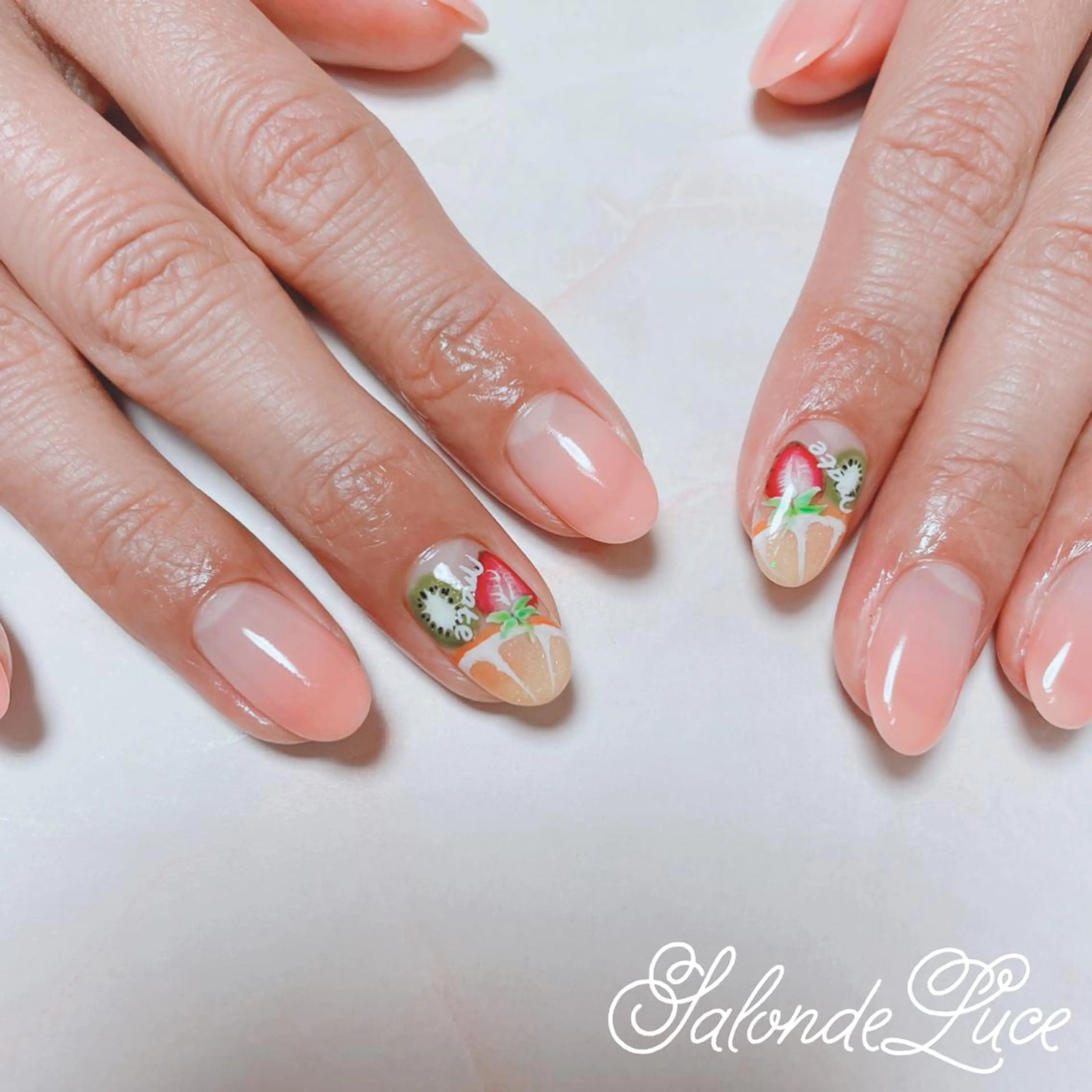 ネイル グラデーション Salon de Luceのネイルデザイン