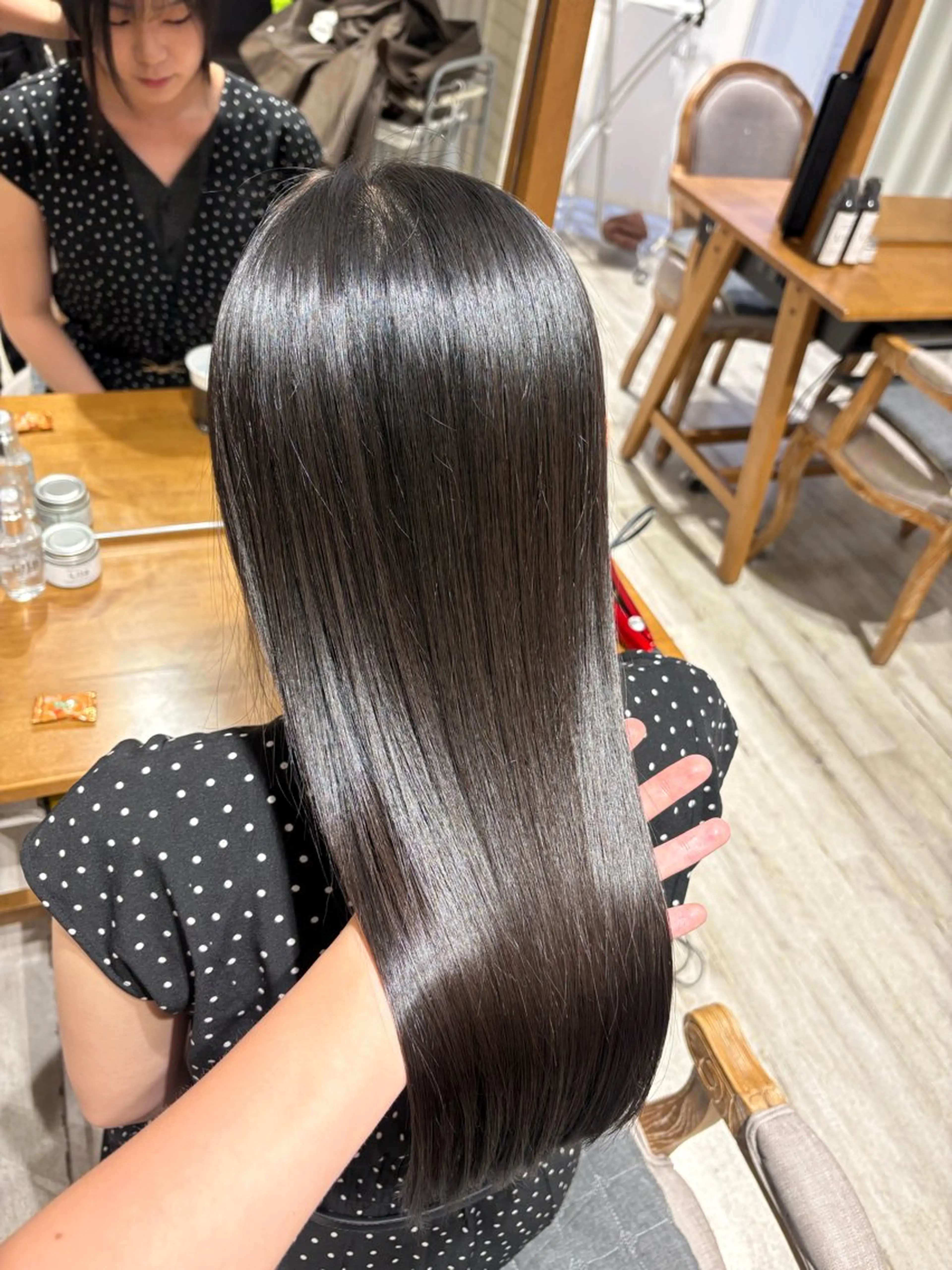 ロング レイヤー/透明感 HIRARIのヘアスタイル