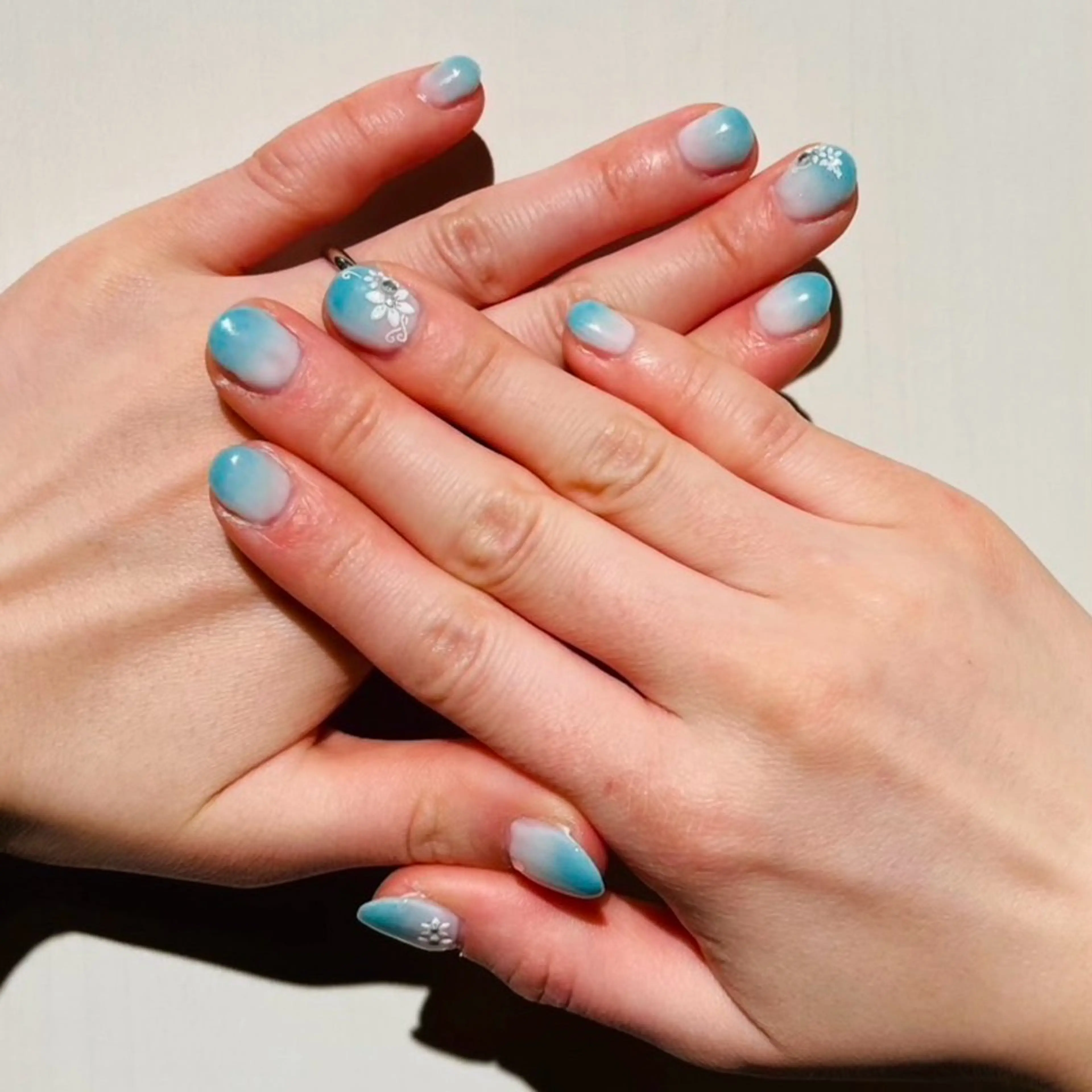 ネイル ハンドネイル nalu .のネイルデザイン