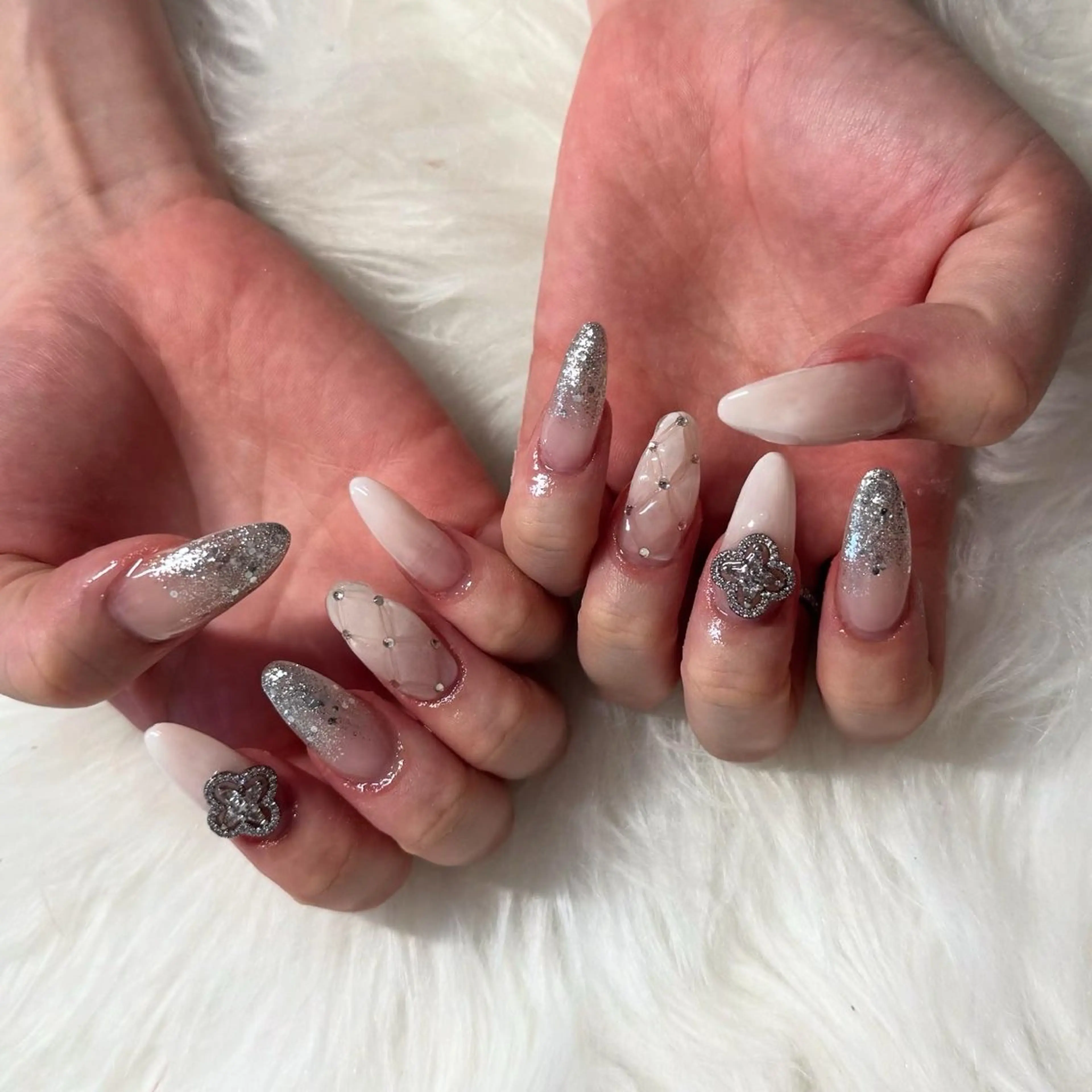 ロング ハンドネイル mao .のネイルデザイン