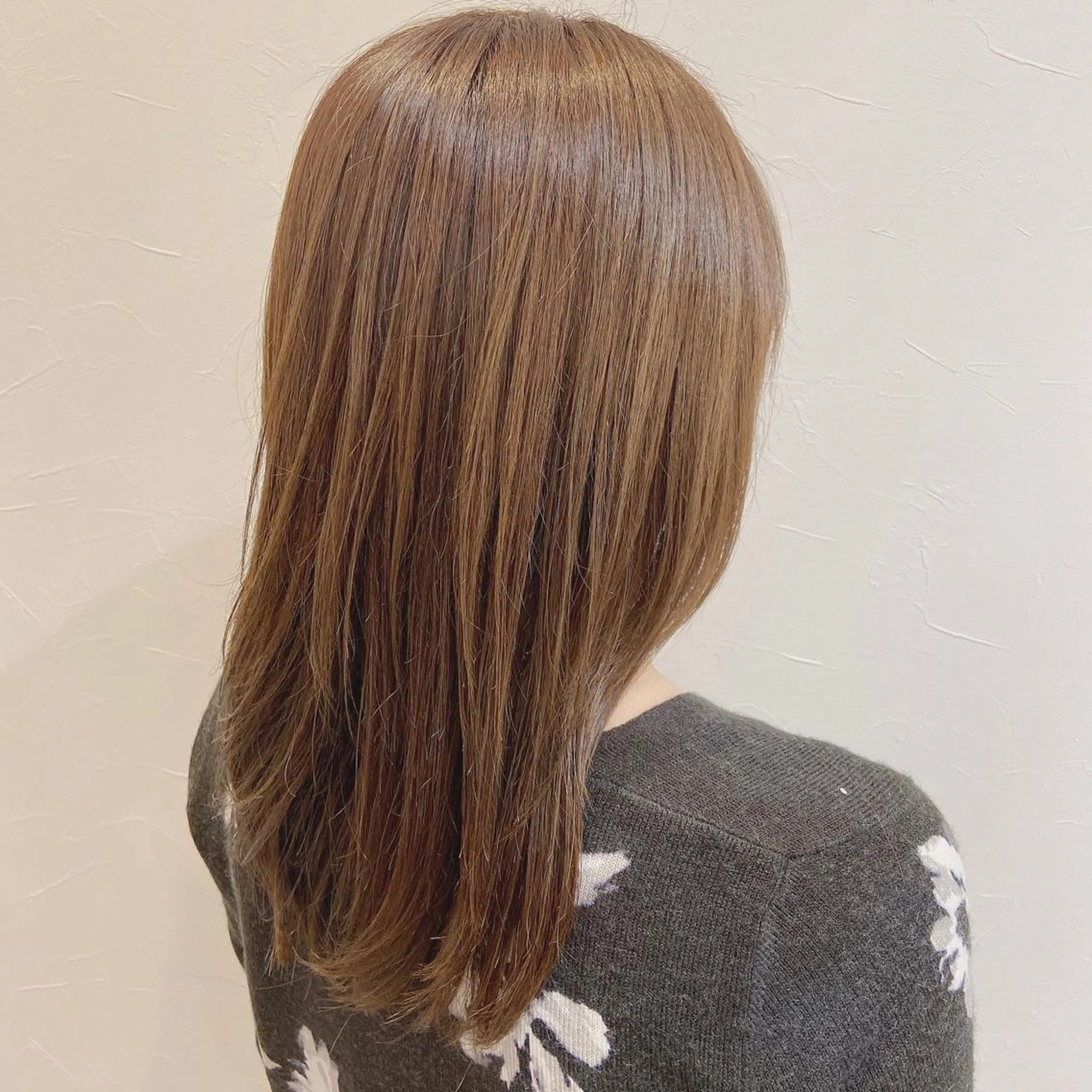 セミロング カラー カット ヘアカラー Total beau ty  Noaloのエステ・リラクイメージ