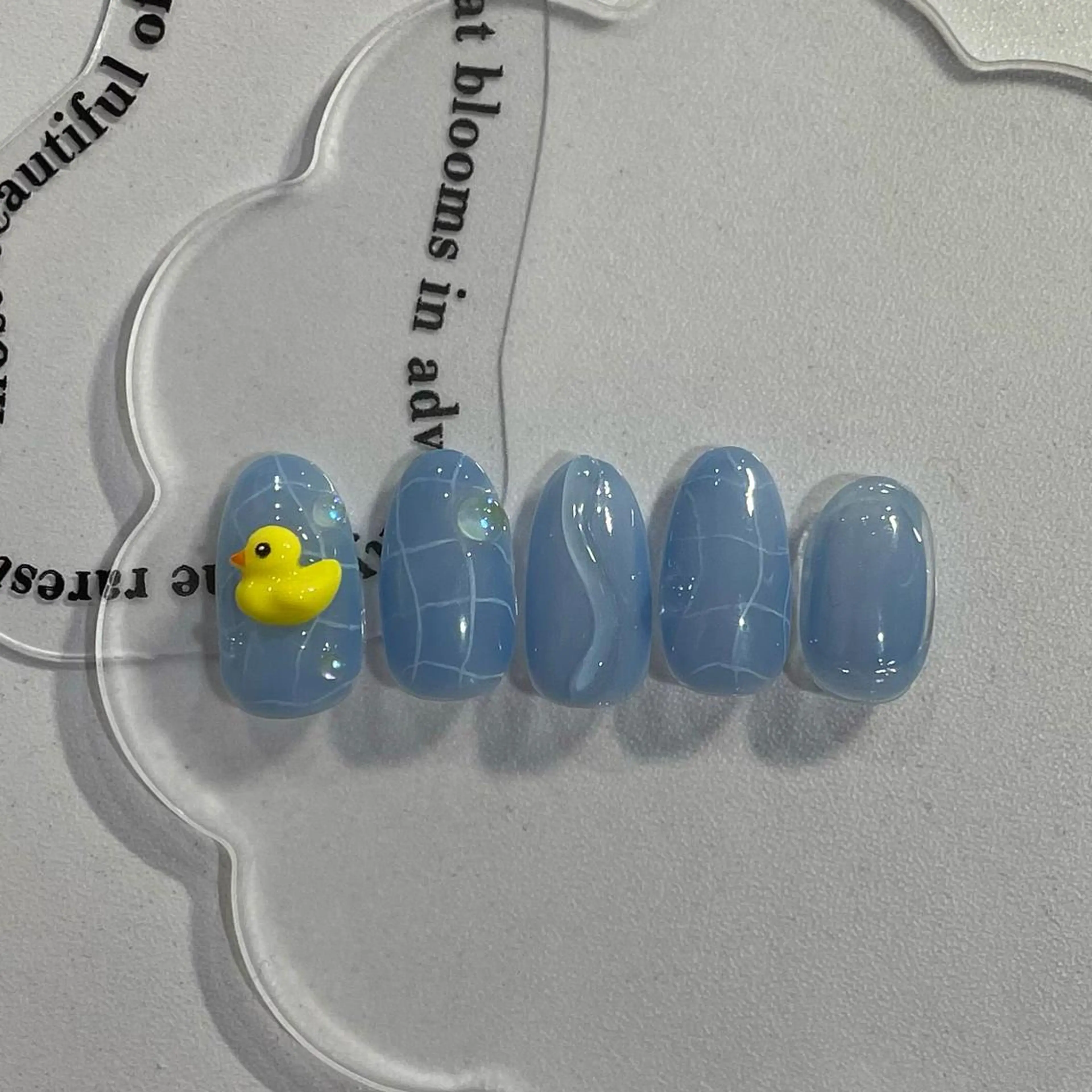 ネイル ガーリー ハンドネイル nozomi 🌙のネイルデザイン