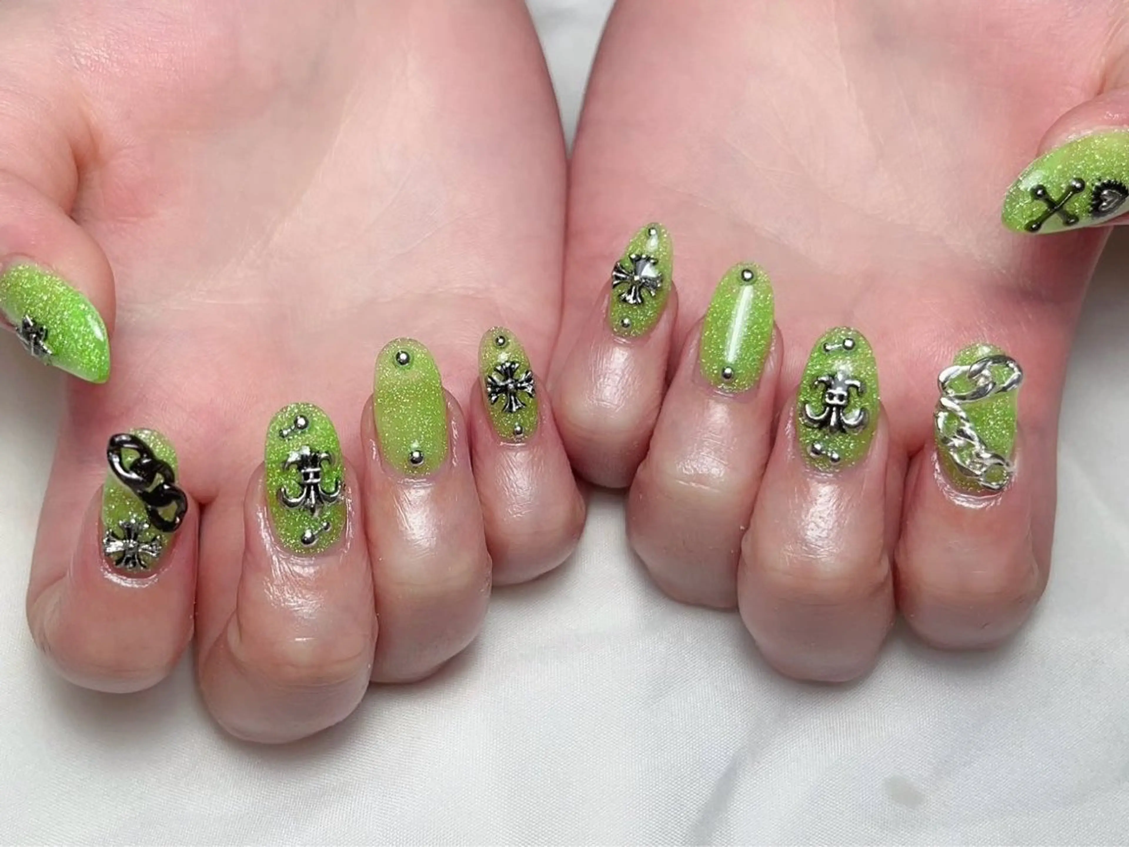 ネイル アートネイル フレンチネイル ジェルネイル グラデーション 韓国ネイル さくら💮💮 【オフ無料】のネイルデザイン