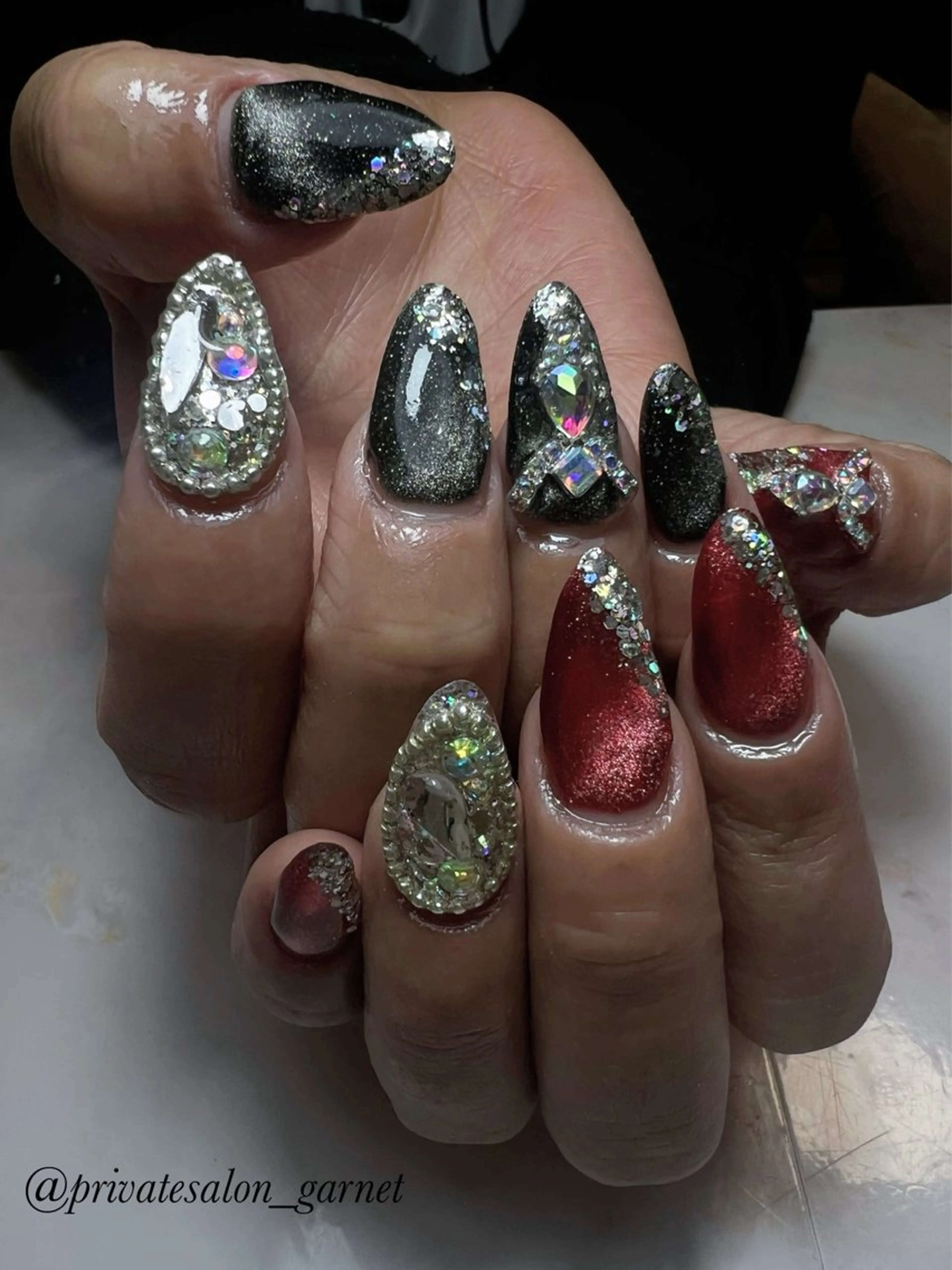 ネイル マグネットネイル Garnet nailのネイルデザイン