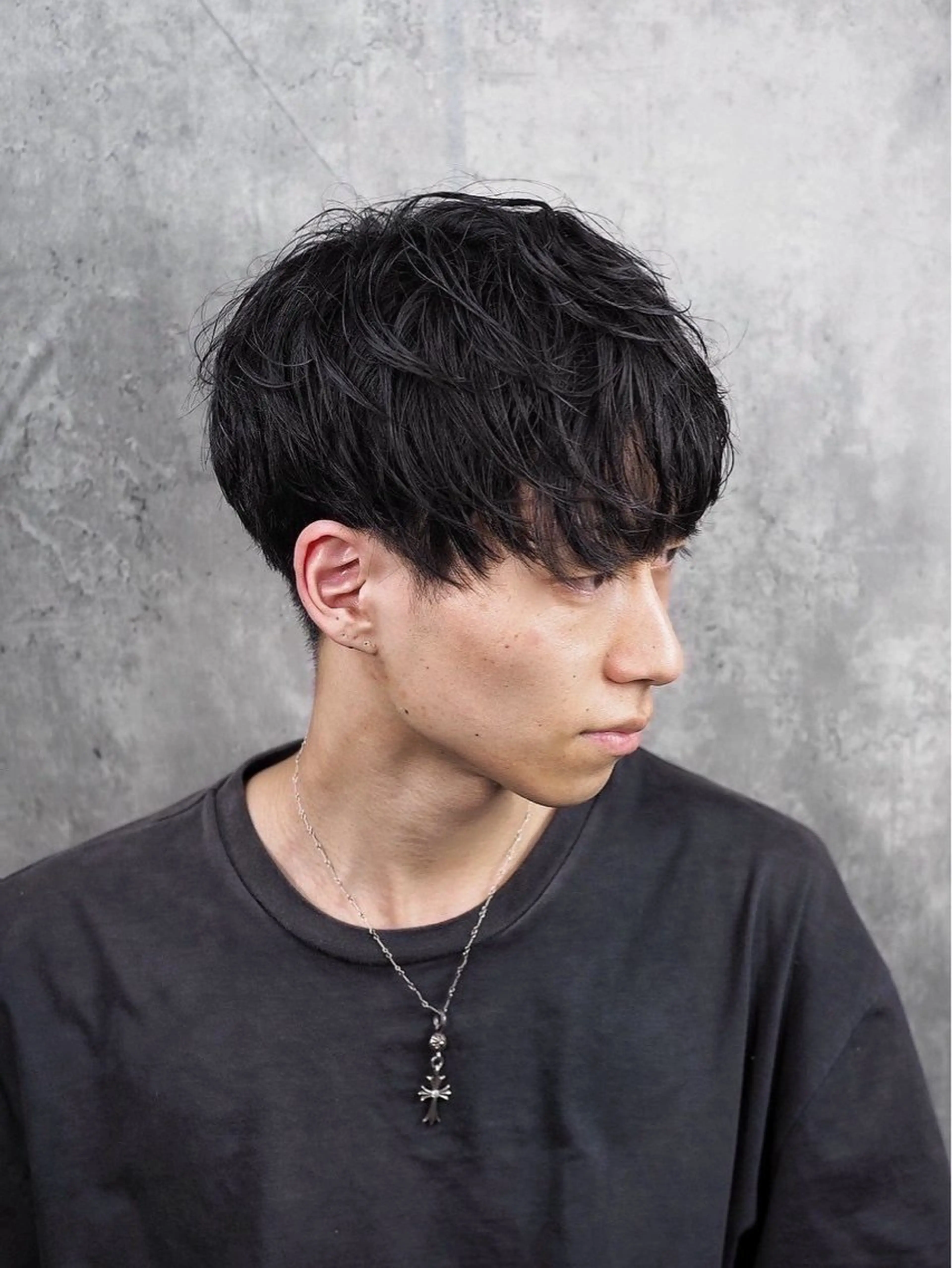 ミディアム 阿賀 佑季のヘアスタイル