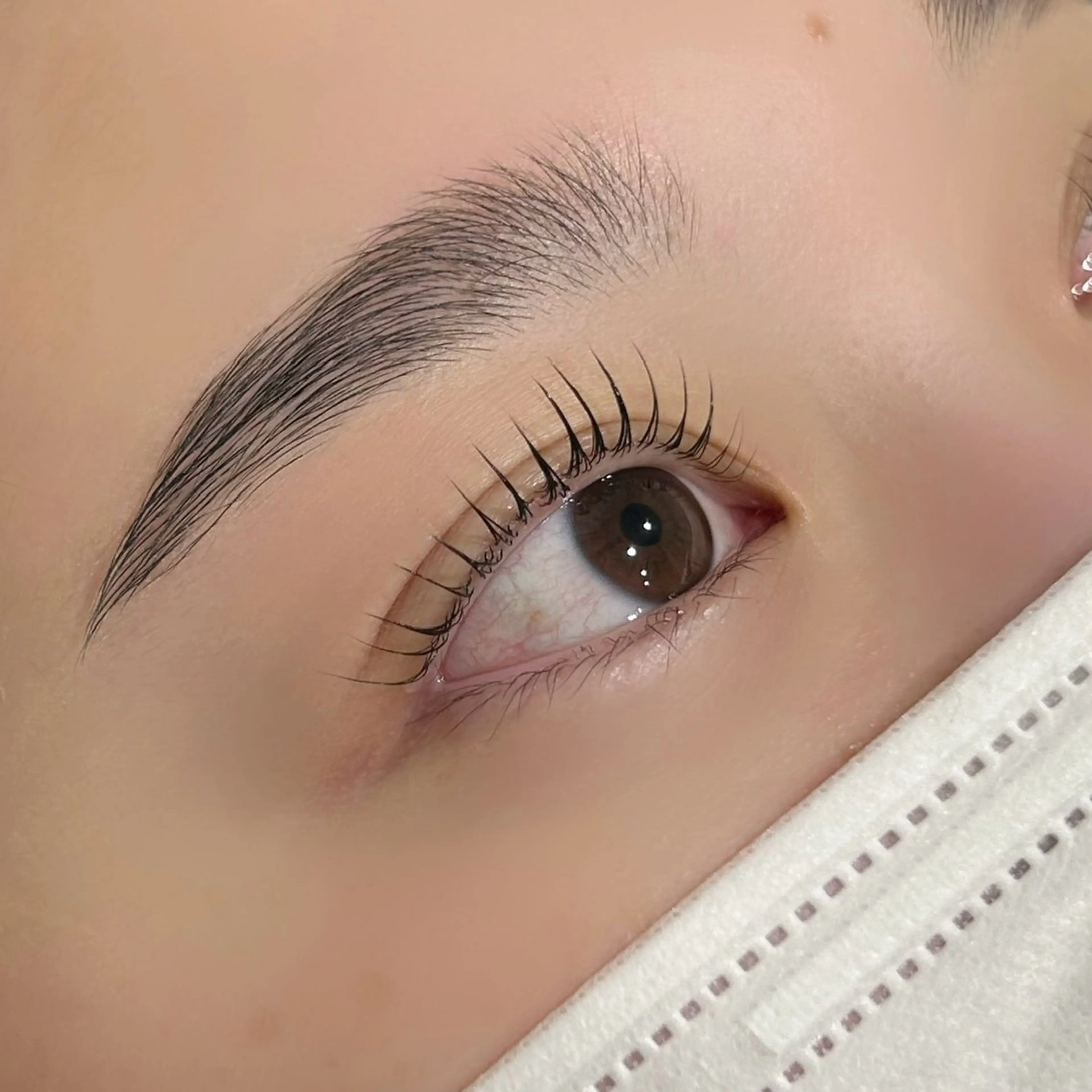 マツエク・マツパ パリジェンヌラッシュリフト 鎗田 真優の眉毛・アイブロウイメージ