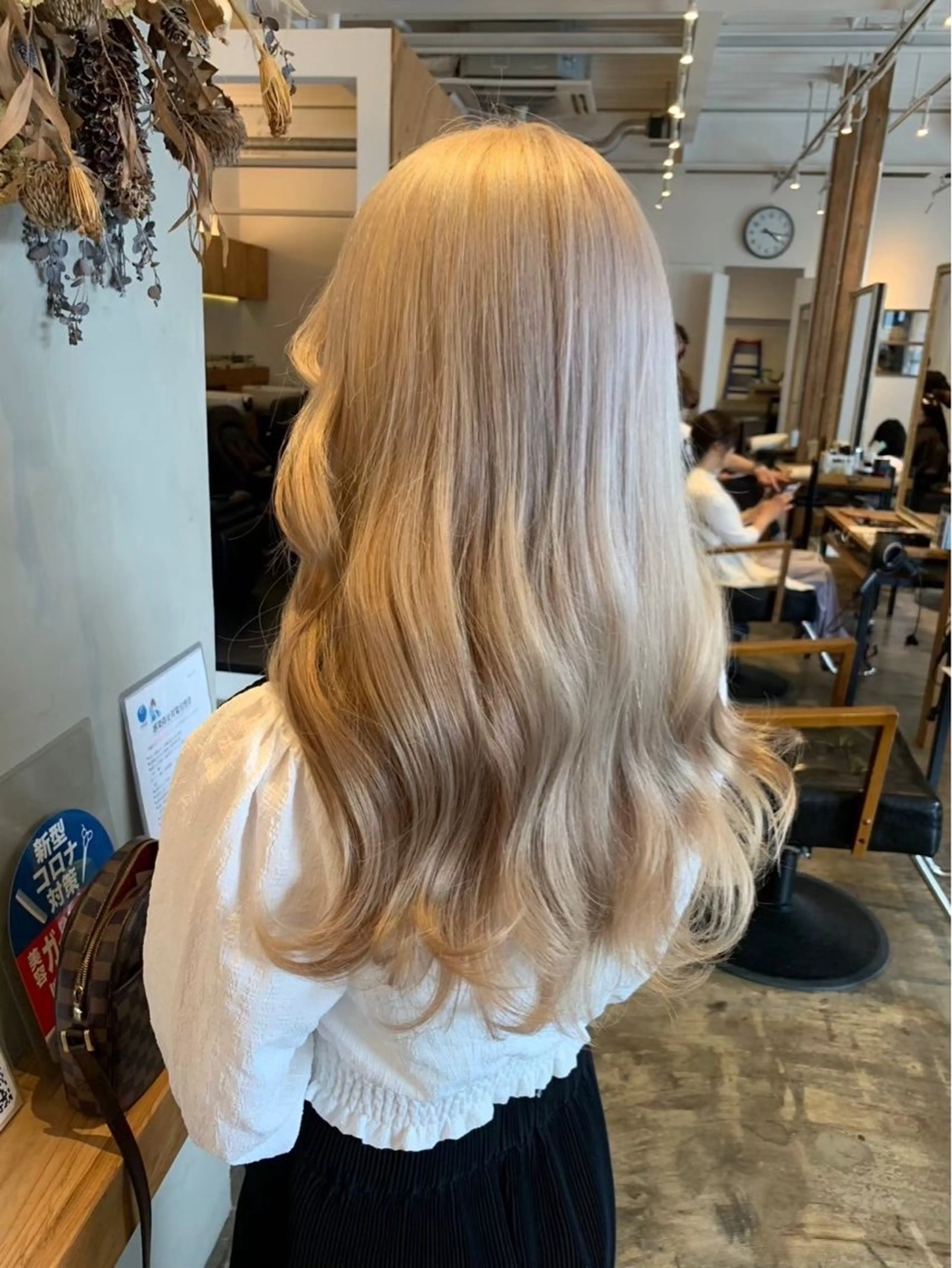 ロング ヘアカラー 🧋ミルクティーカラ ー🧋特化小林拓登のヘアスタイル