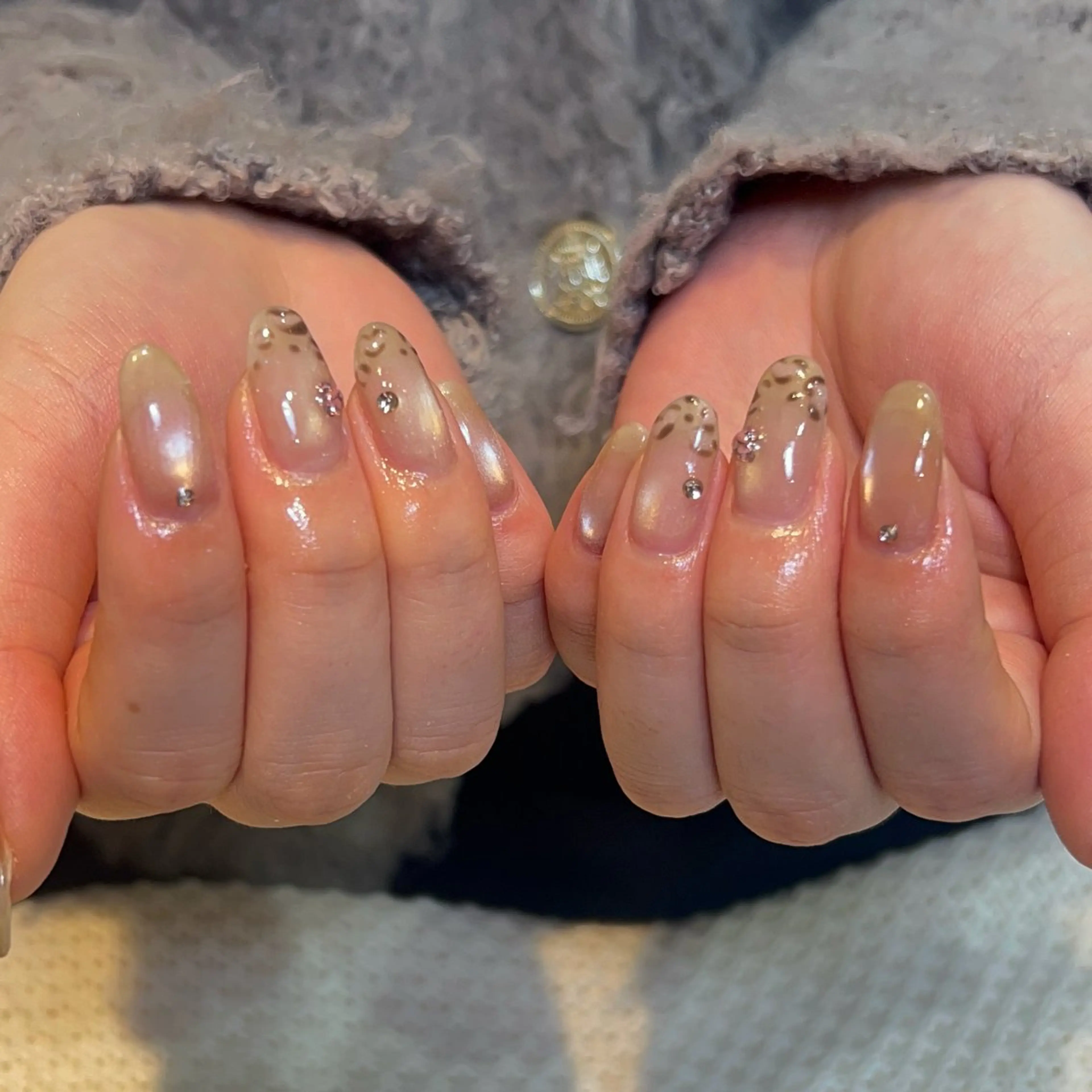 ネイル マグネットネイル ストーンネイル Harp Nail ことみ🌺💜✨のネイルデザイン