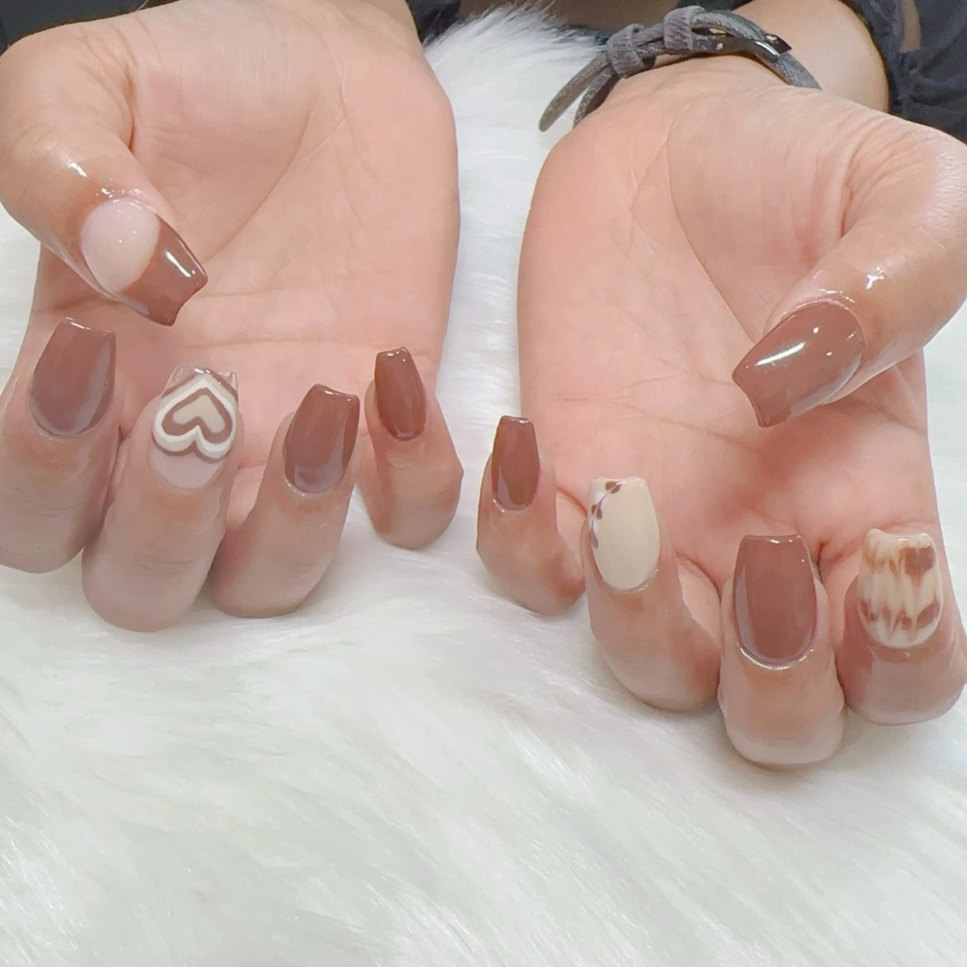 ネイル nail saron Aphrisのネイルデザイン