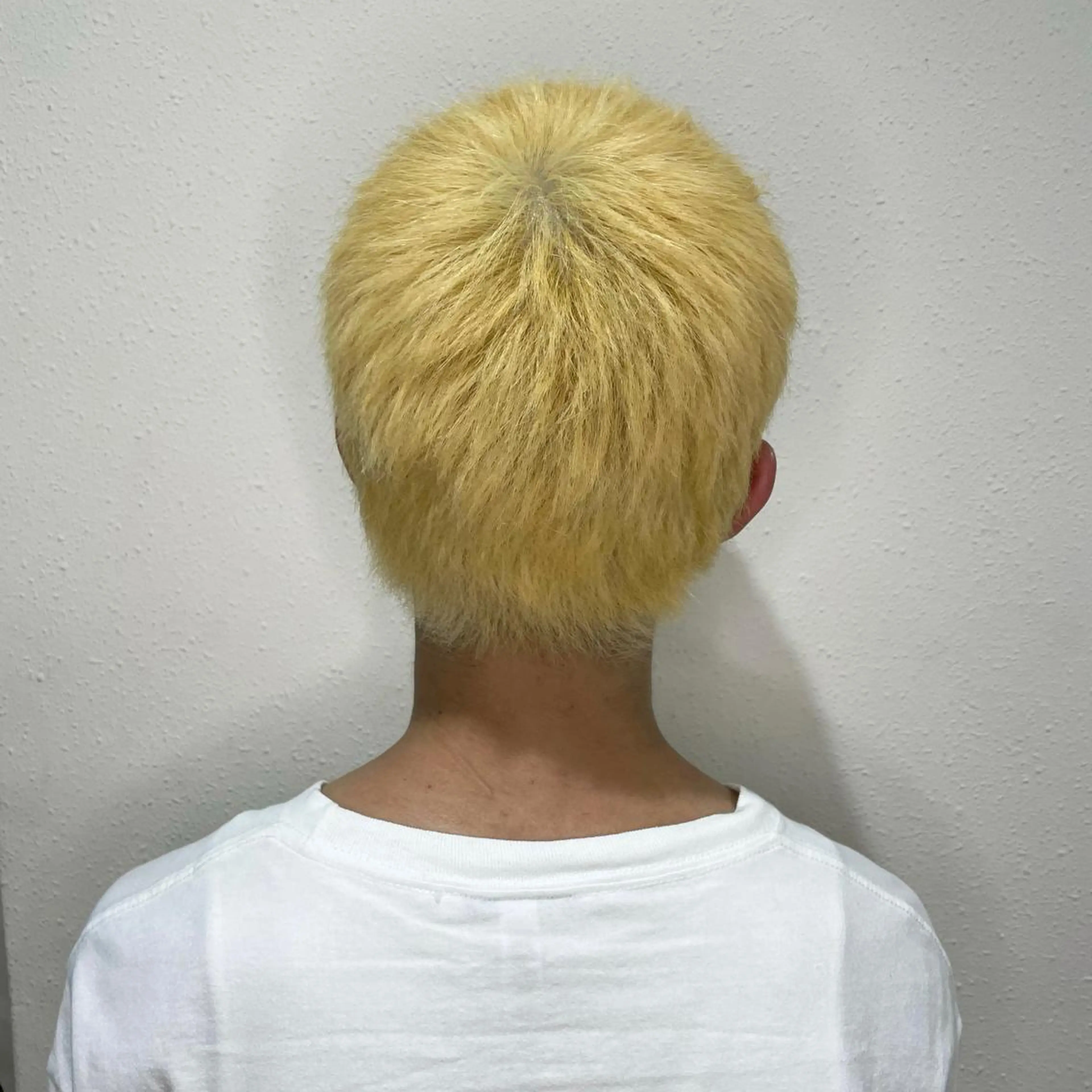 メンズ メンズブリーチ 韓国𝐻𝑎𝑖𝑟 🇰🇷🖤ハラのヘアスタイル