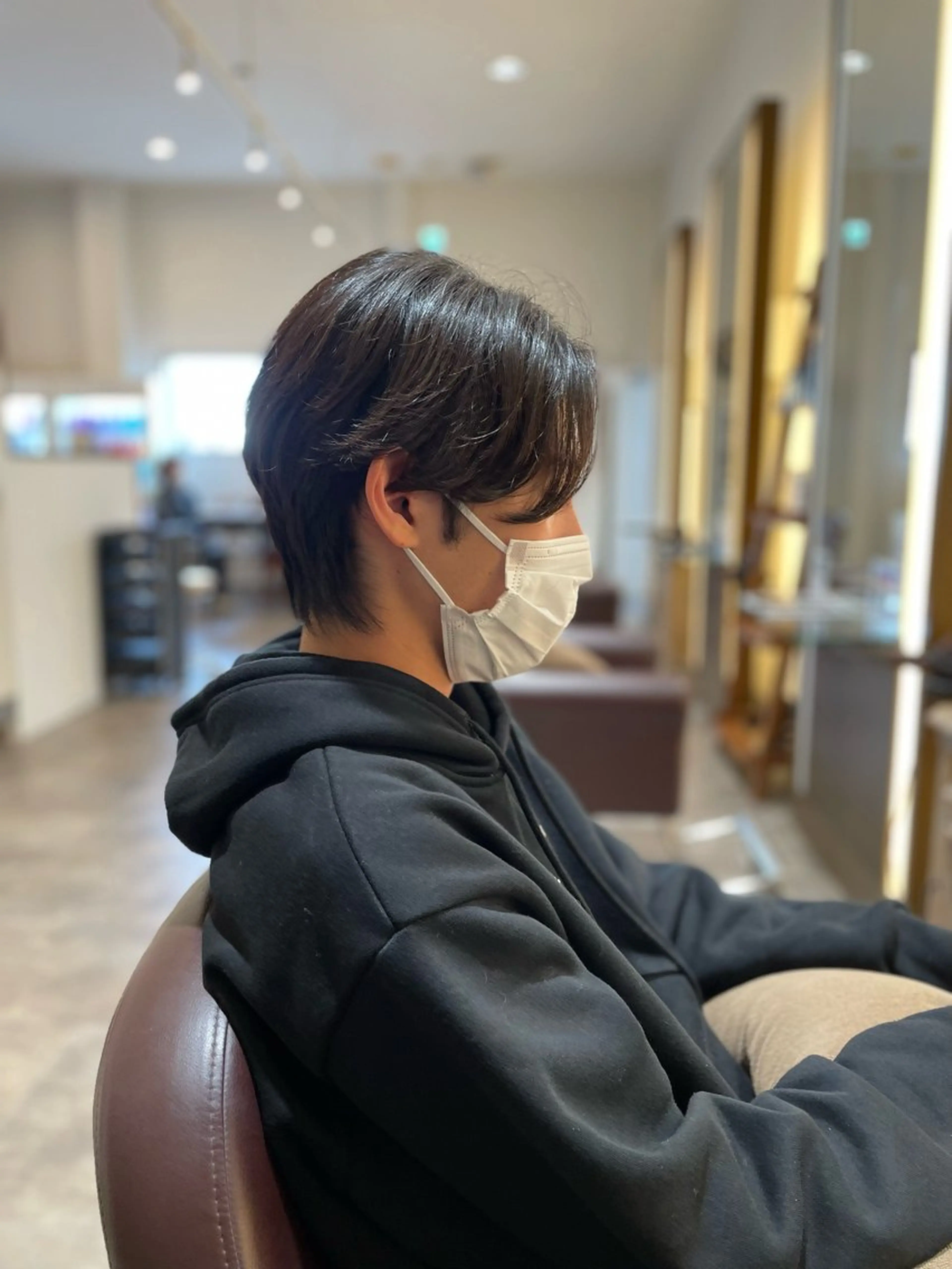 パーマ メンズ センターパート カルマパーマ メンズパーマ カット パーマ 片山 雄のヘアスタイル