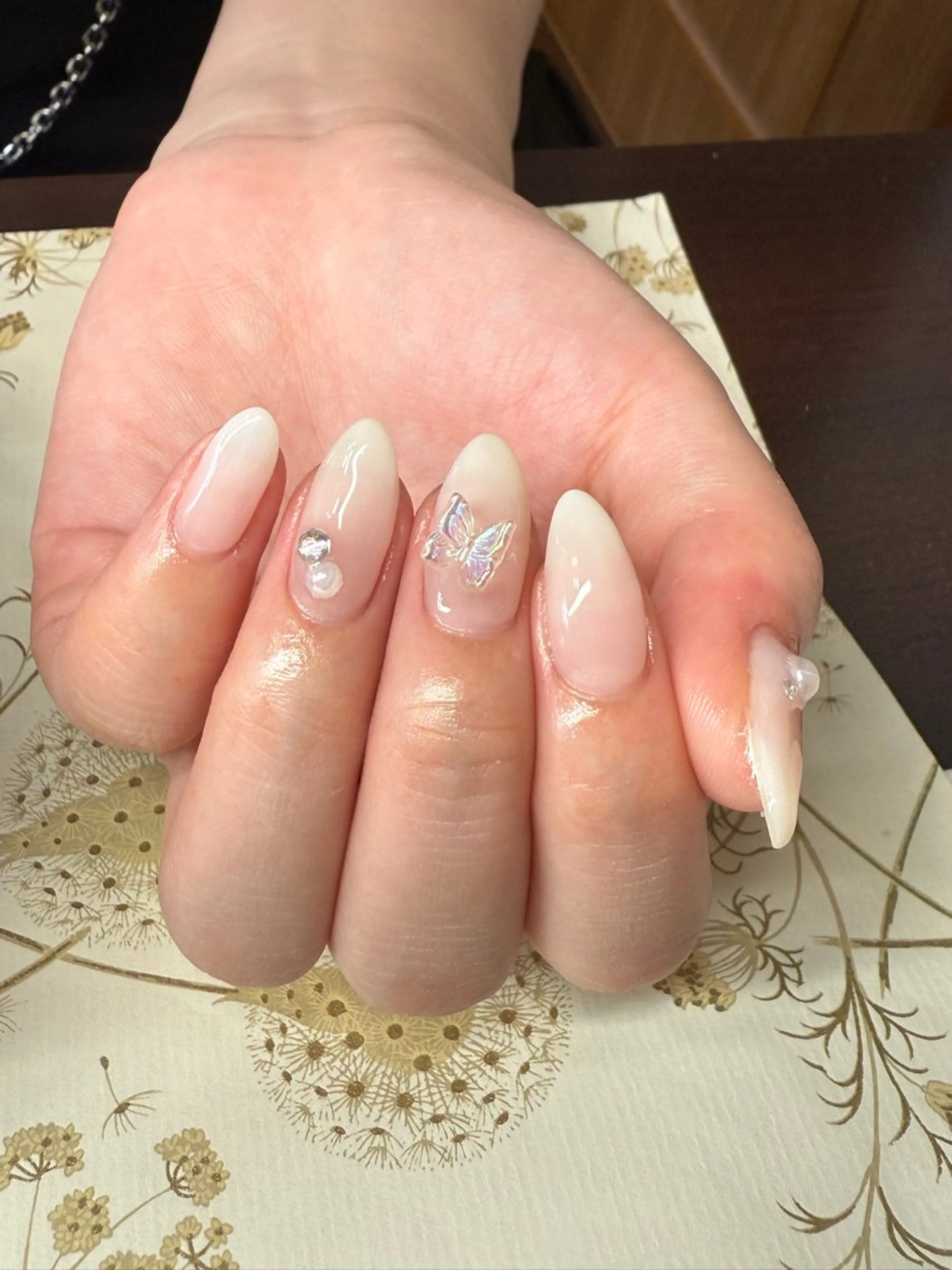 ネイル ホワイト ハンドネイル miel nailのネイルデザイン