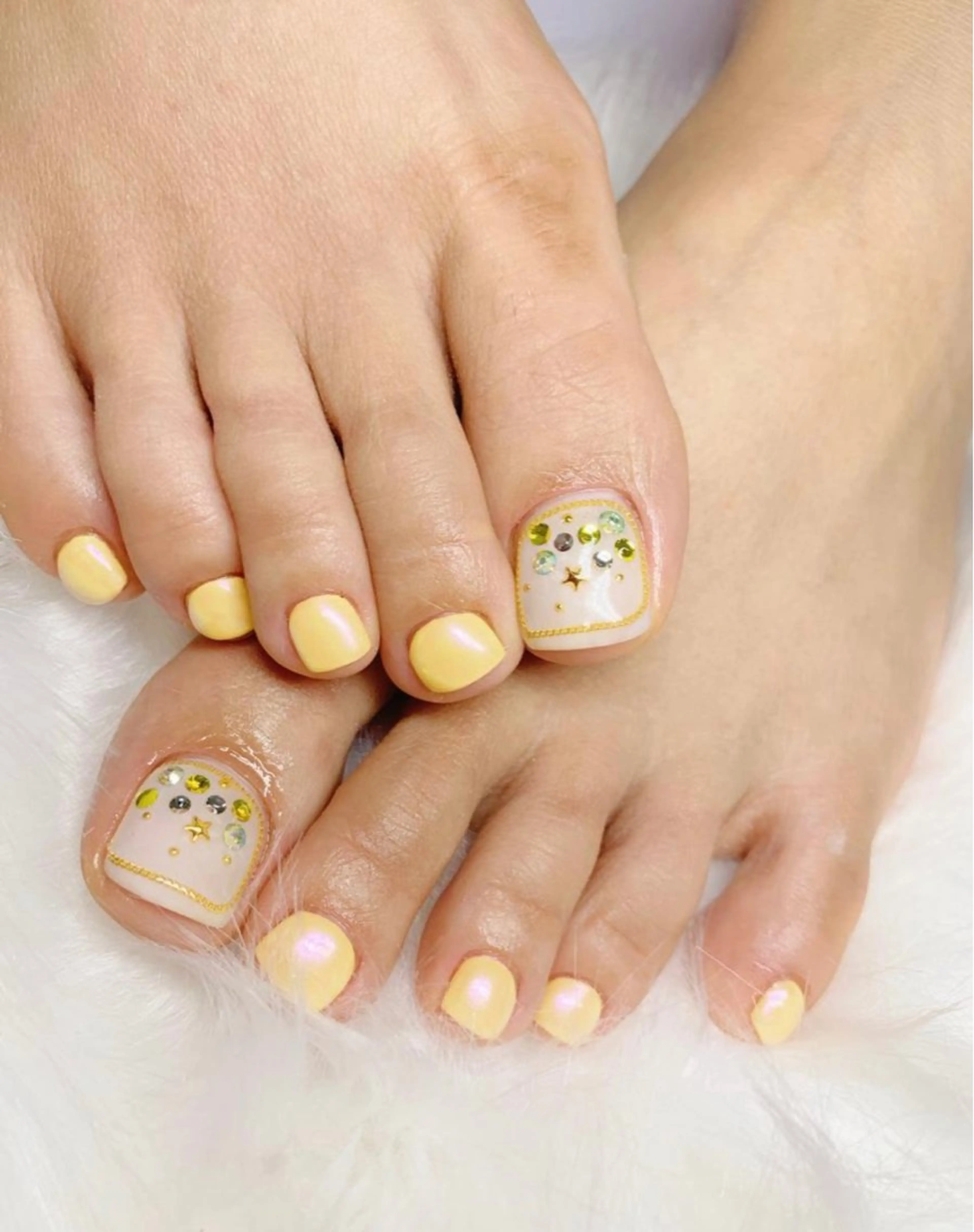 ネイル フットネイル Le'a シズカのネイルデザイン