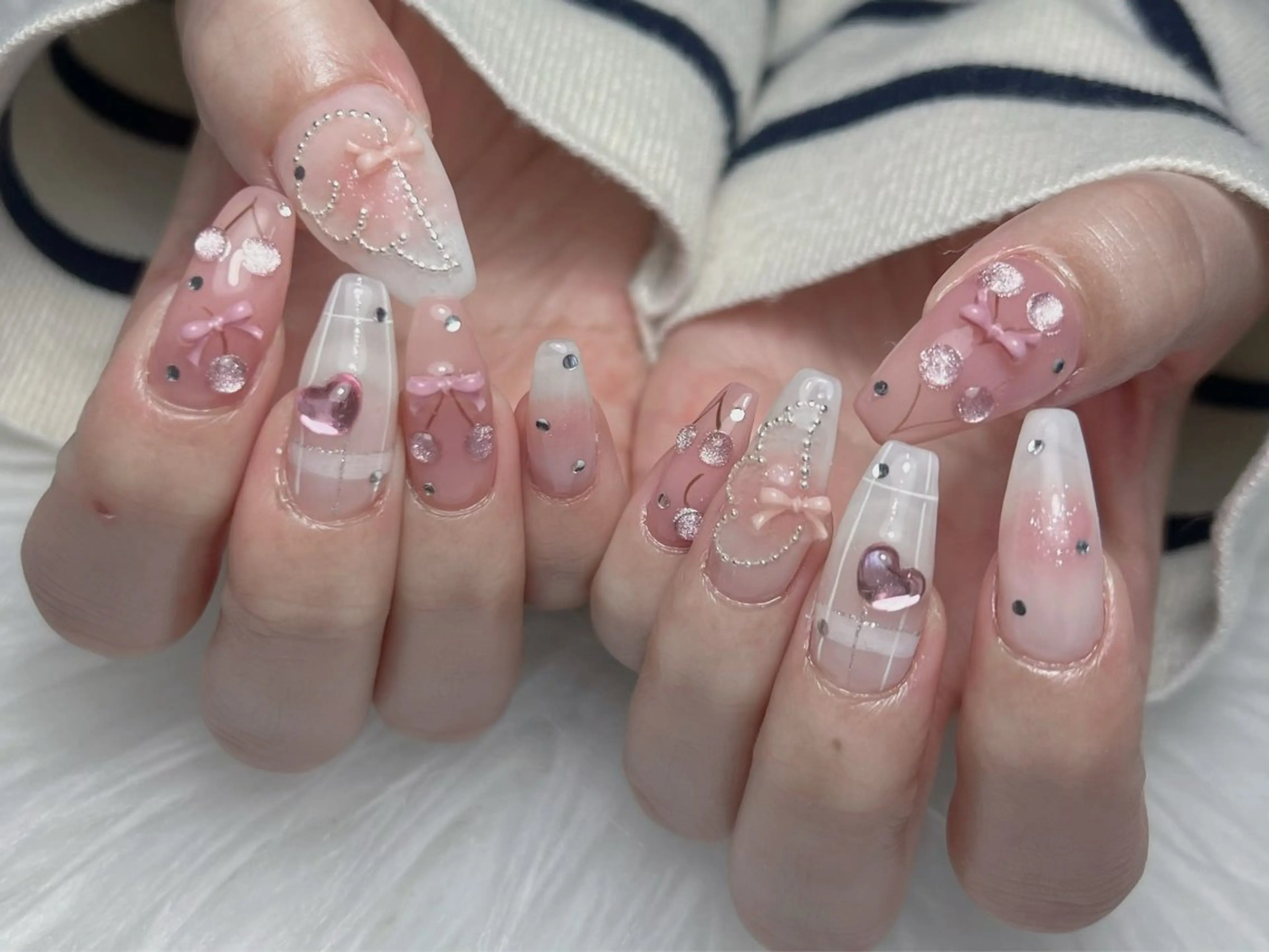 ネイル ハンドネイル miku 🦋nailのネイルデザイン