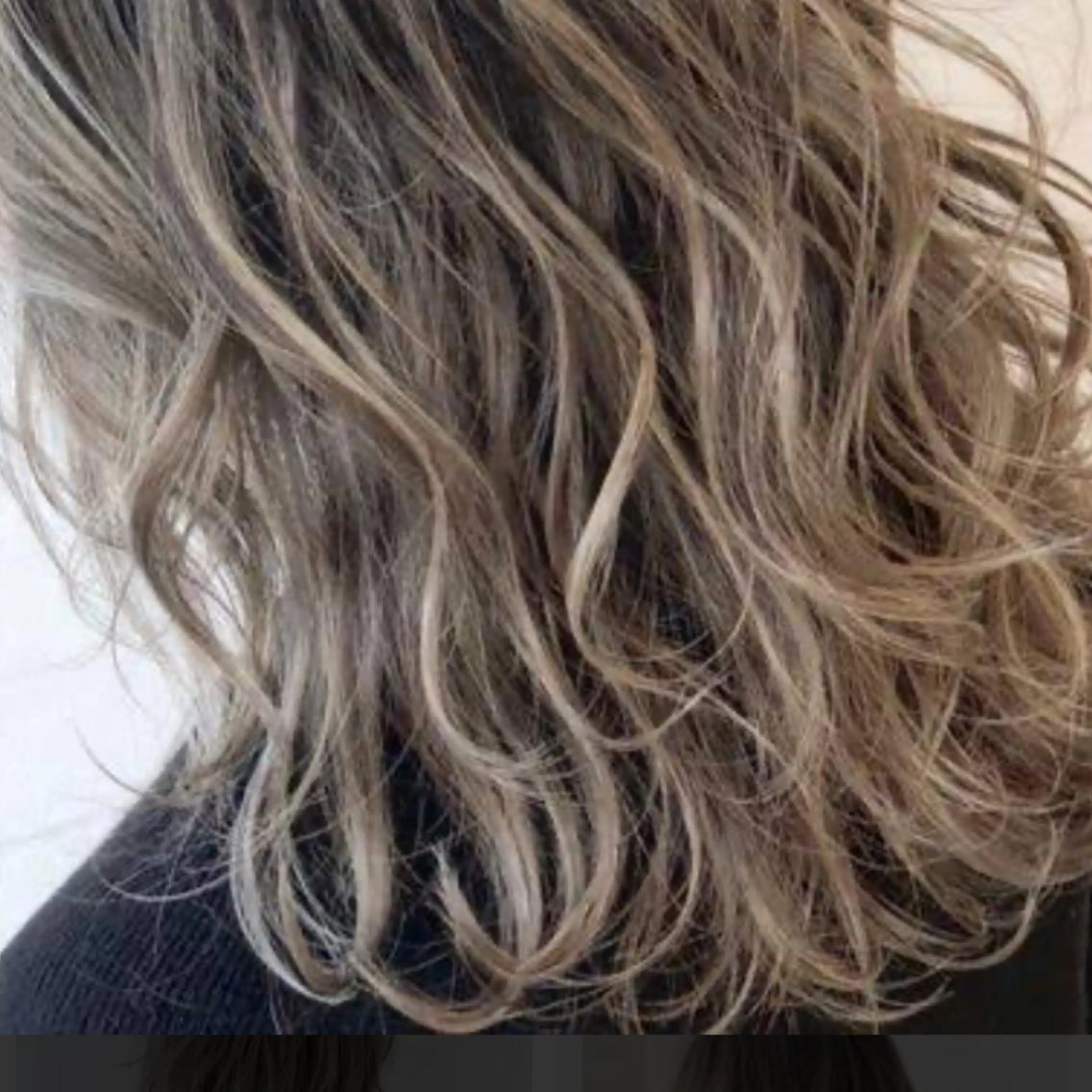 ミディアム 40代ママの 若見え専門美容師のヘアスタイル
