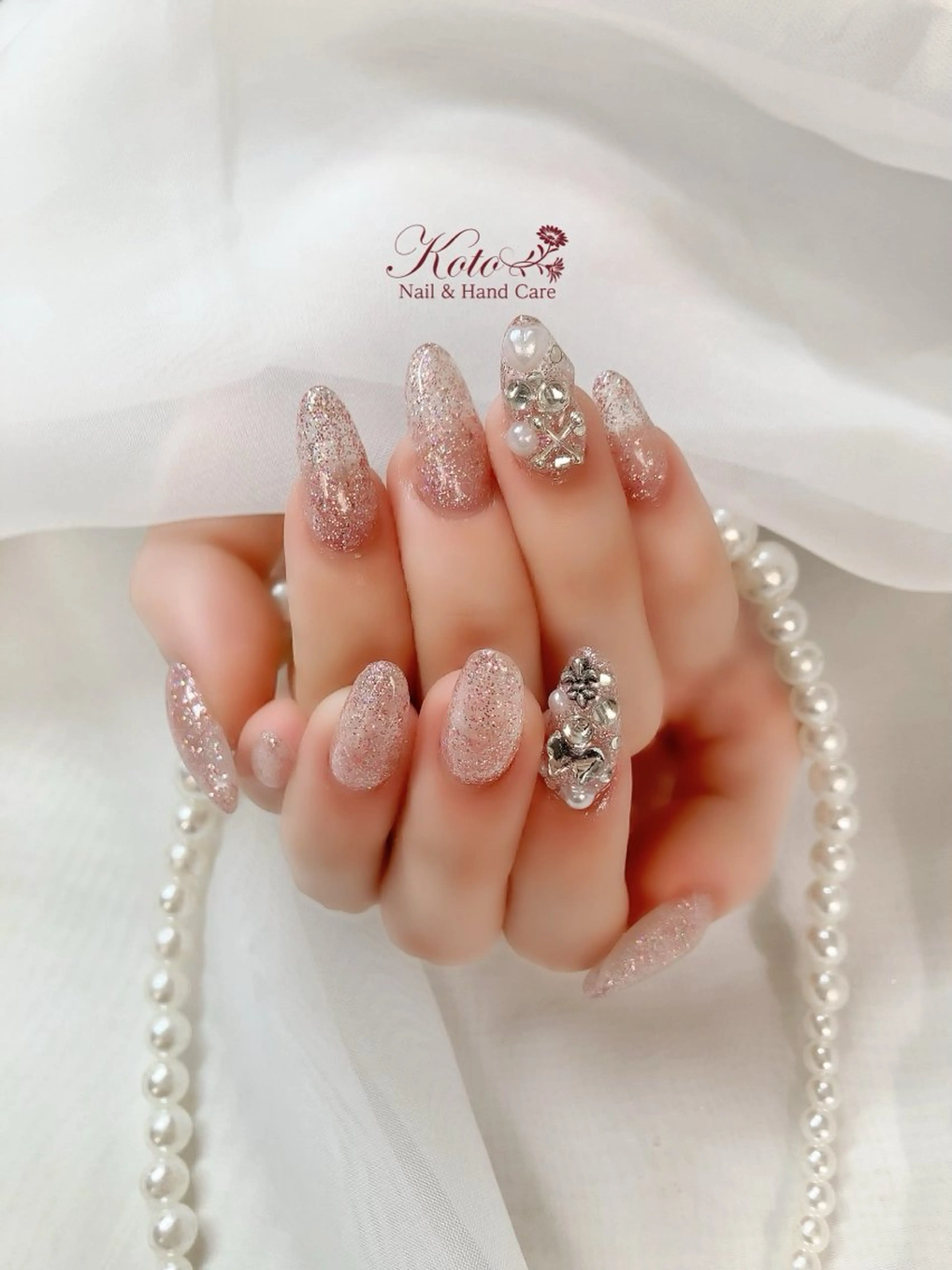 ネイル 長さ出し ジェルネイル ラメ(グリッター) 持ち込み ニュアンスネイル ハンドネイル Nail Salon KOTOのネイルデザイン