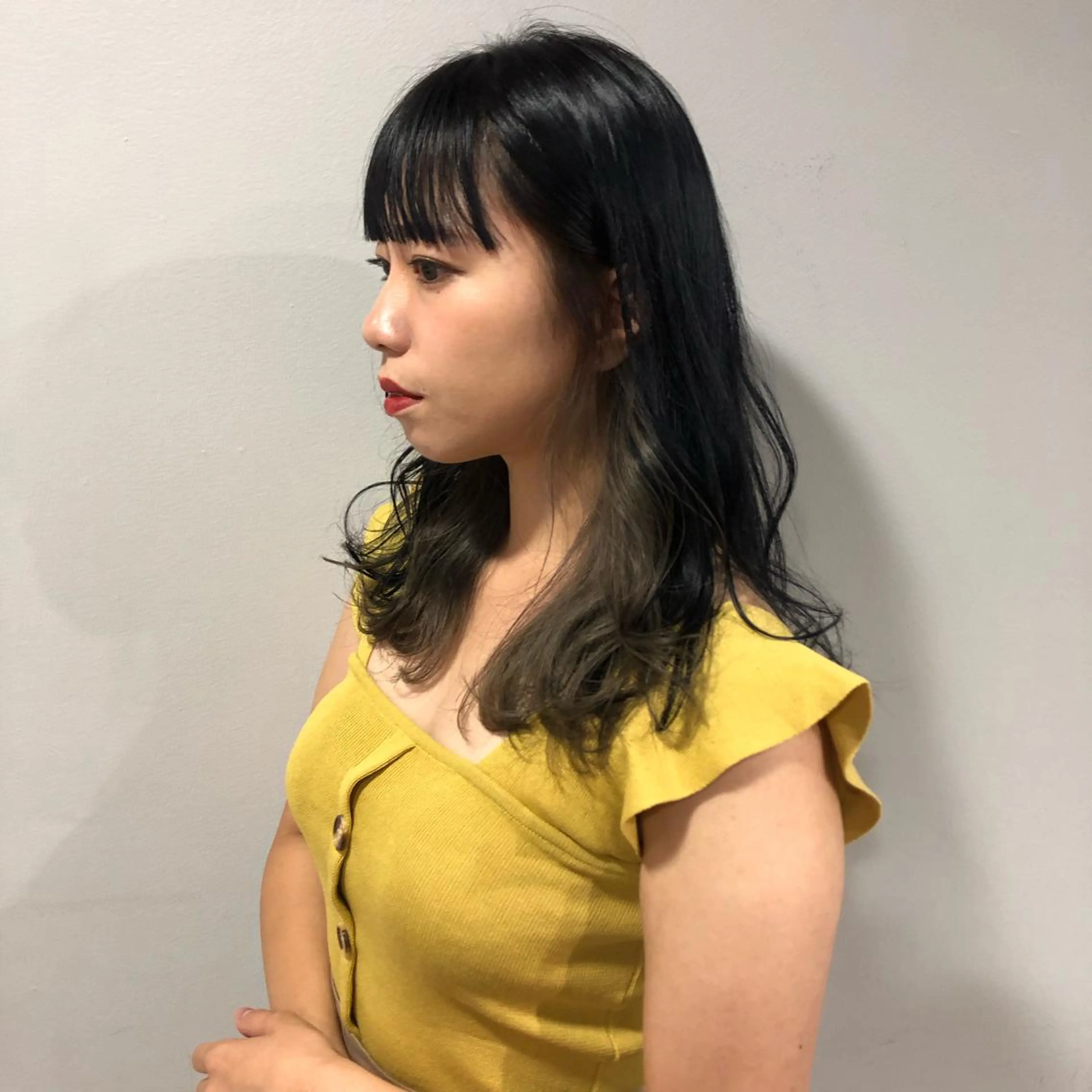 セミロング カラー 当日予約大歓迎💗 依田瑞希のヘアスタイル