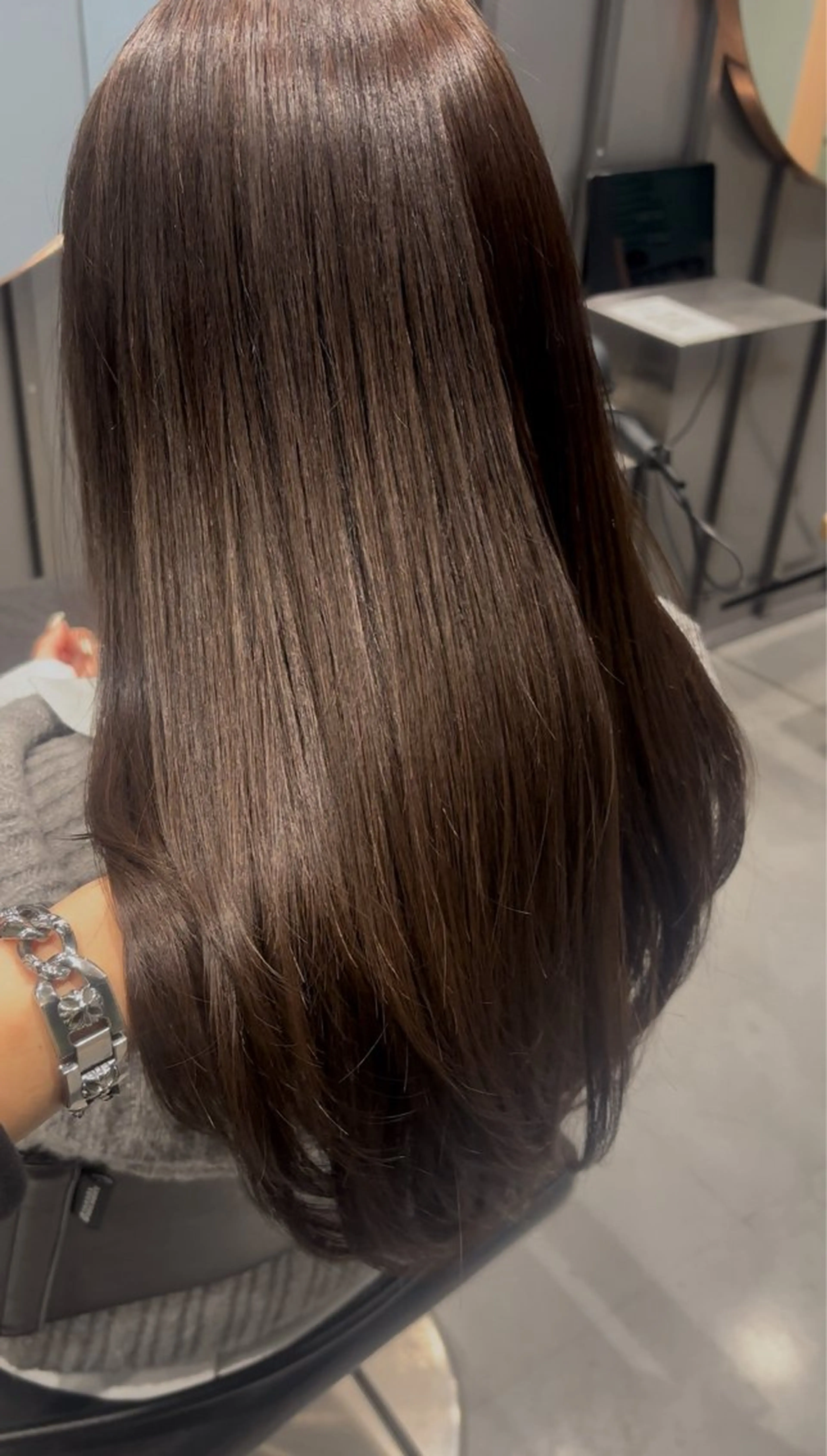 カラー ヘアカラー 🐈‍⬛JUMI /透明感カラー/🩶のヘアスタイル