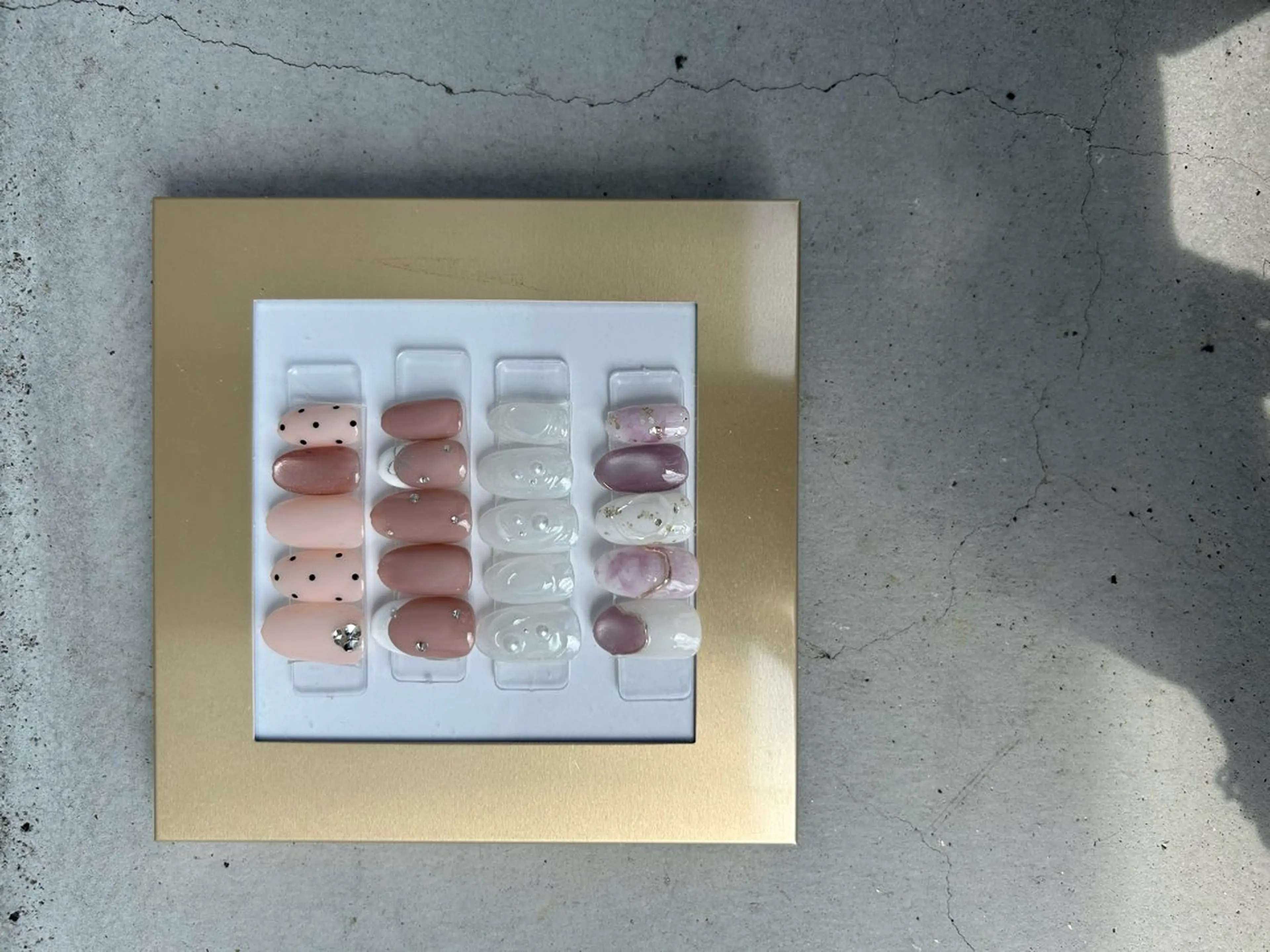 ネイル Brilho SERIHOのネイルデザイン