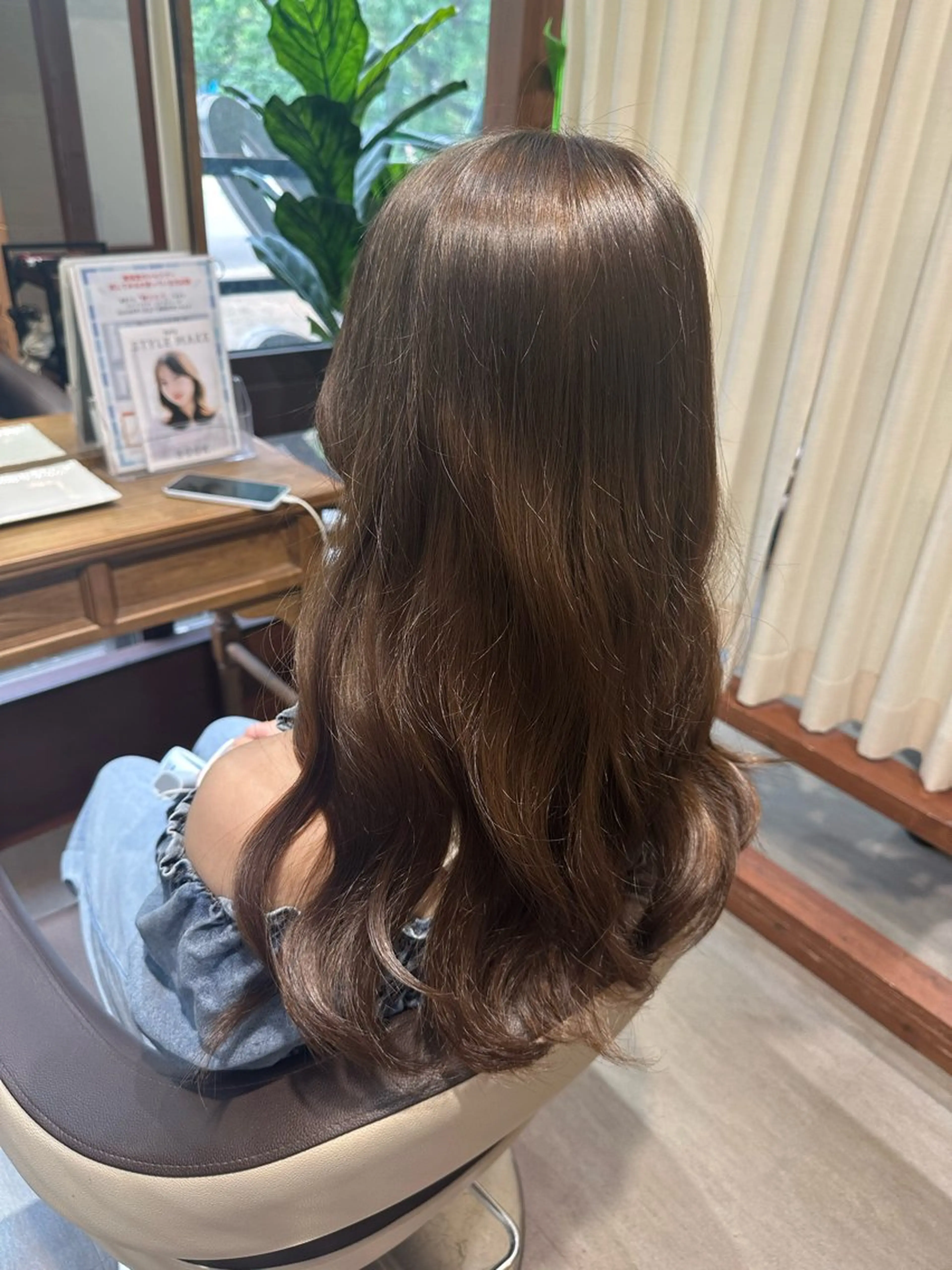 ロング カラー ヘアカラー トリートメント RINA .のヘアスタイル