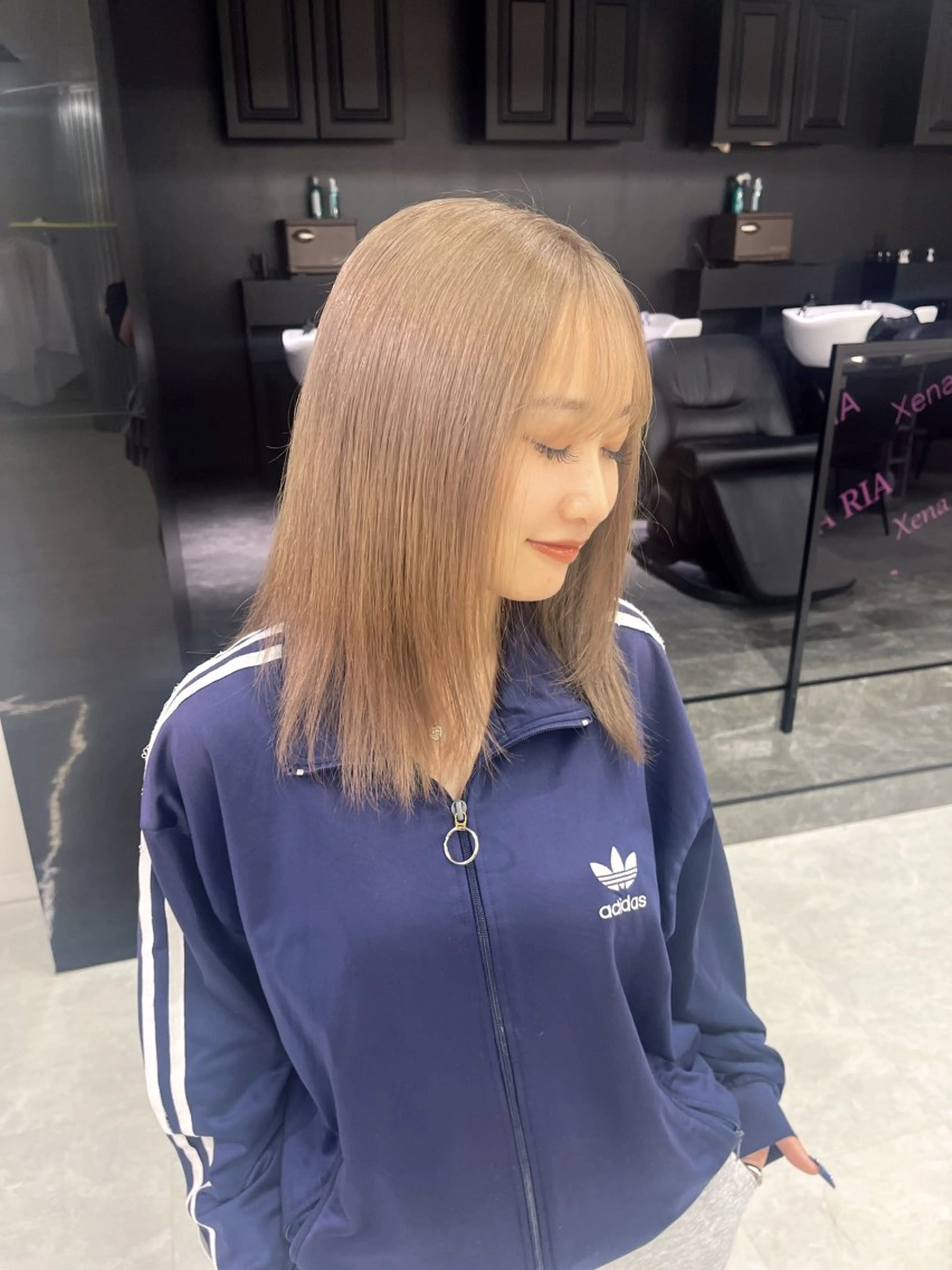 ミディアム カラー ベージュカラー 透明感カラー ミルクティーベージュ ヘアカラー Ririka /透明感カラーのヘアスタイル