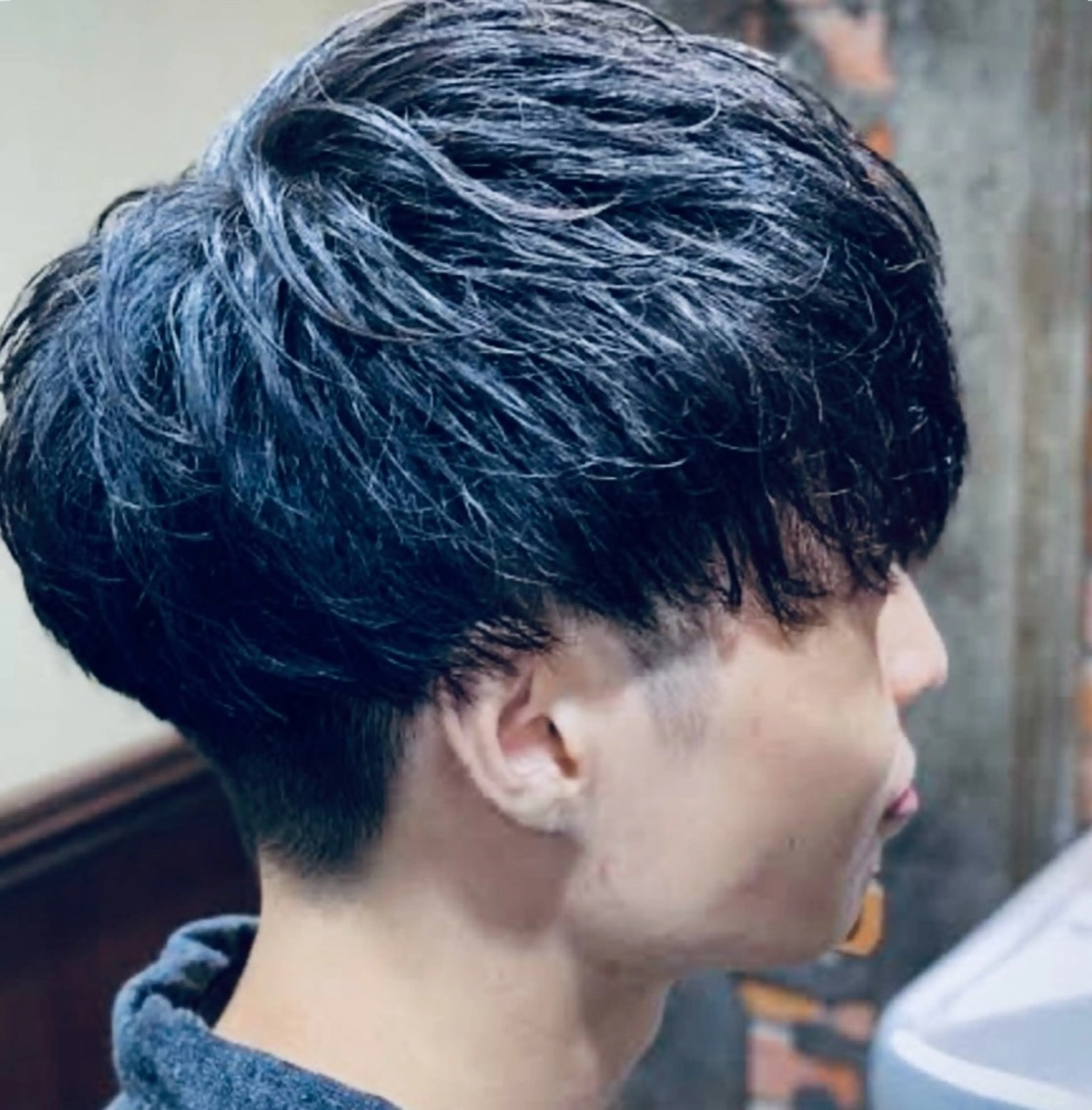 ミディアム カラー メンズ 堀 真人のヘアスタイル