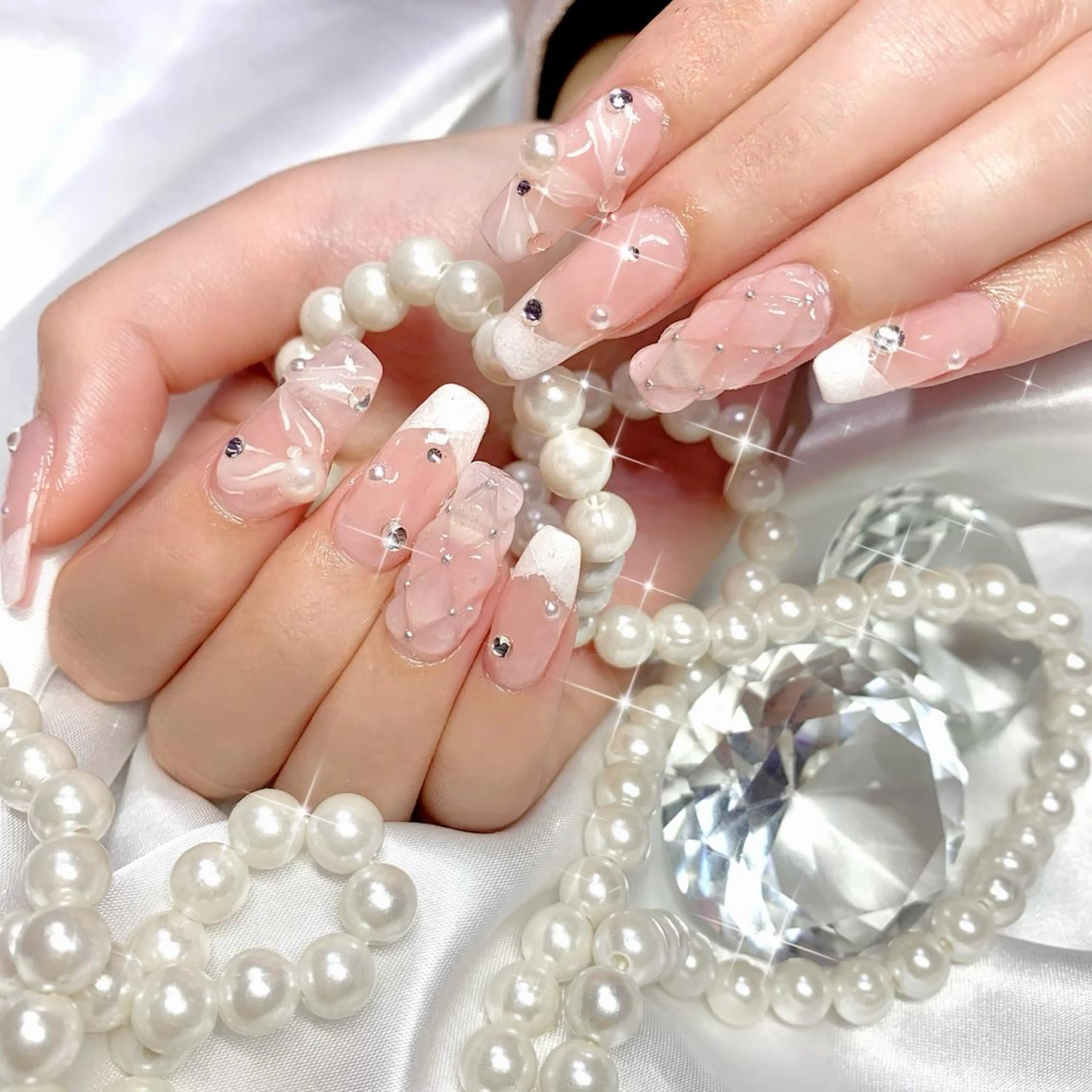 ネイル élu by Noriko 前原のネイルデザイン