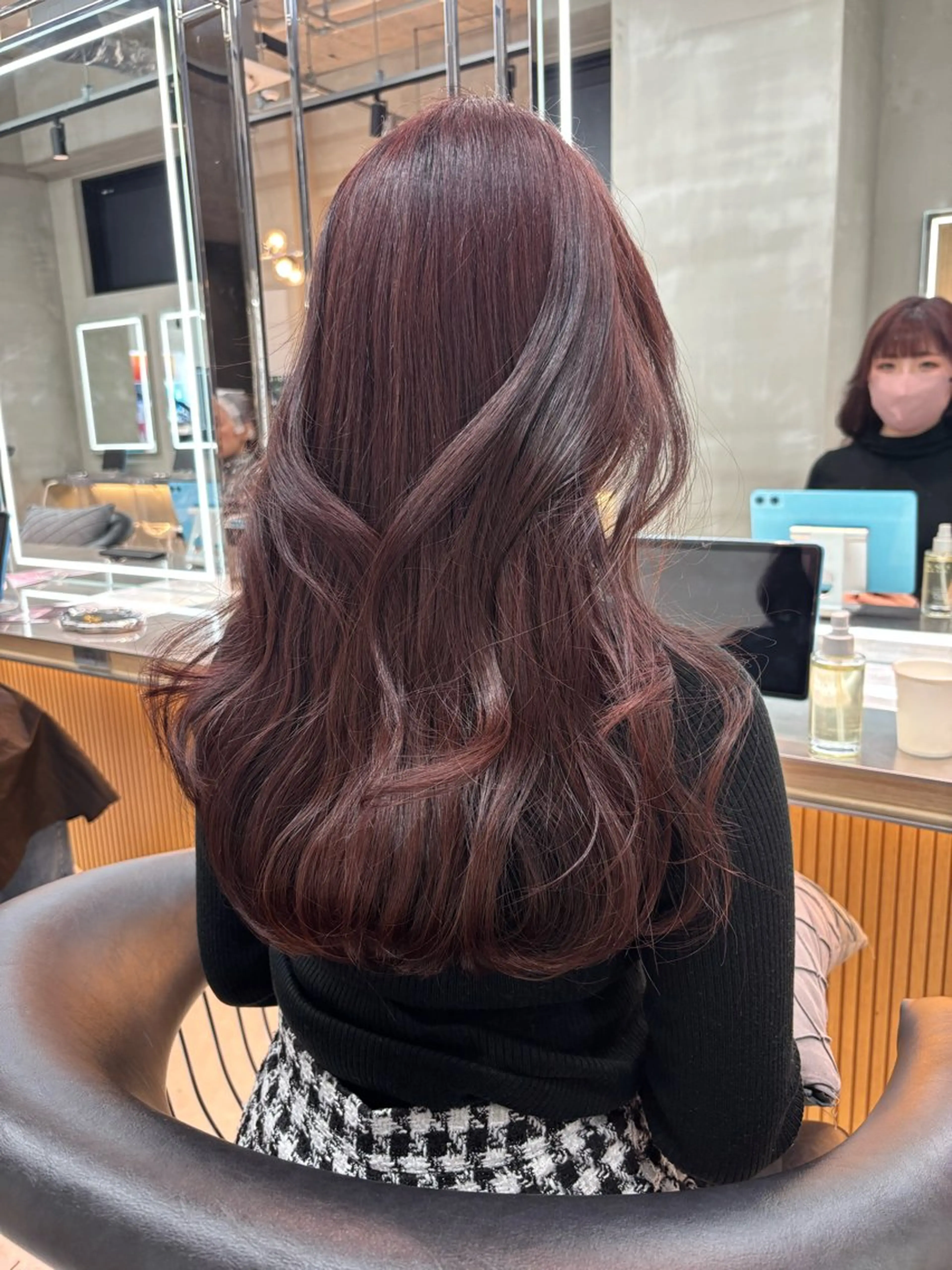 ロング カラー ベージュカラー ブリーチ 透明感カラー ブリーチなしカラー 髪質改善 【博多髪質改善】 吉村　清志のヘアスタイル