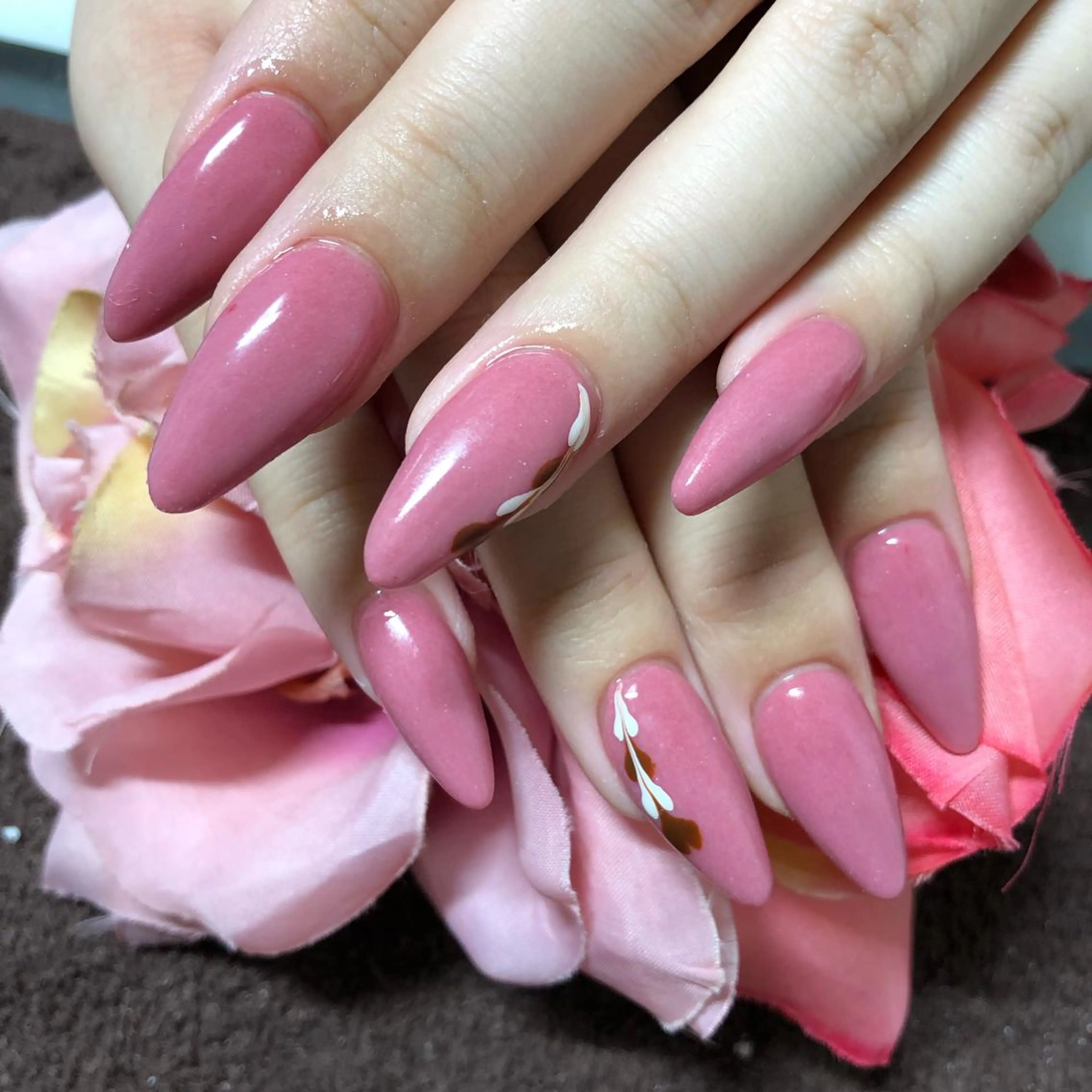 セミロング ネイル アートネイル ワンカラーネイル ハンドネイル 《LB》ラブリエ Nail&eyeのマツエク・マツパデザイン