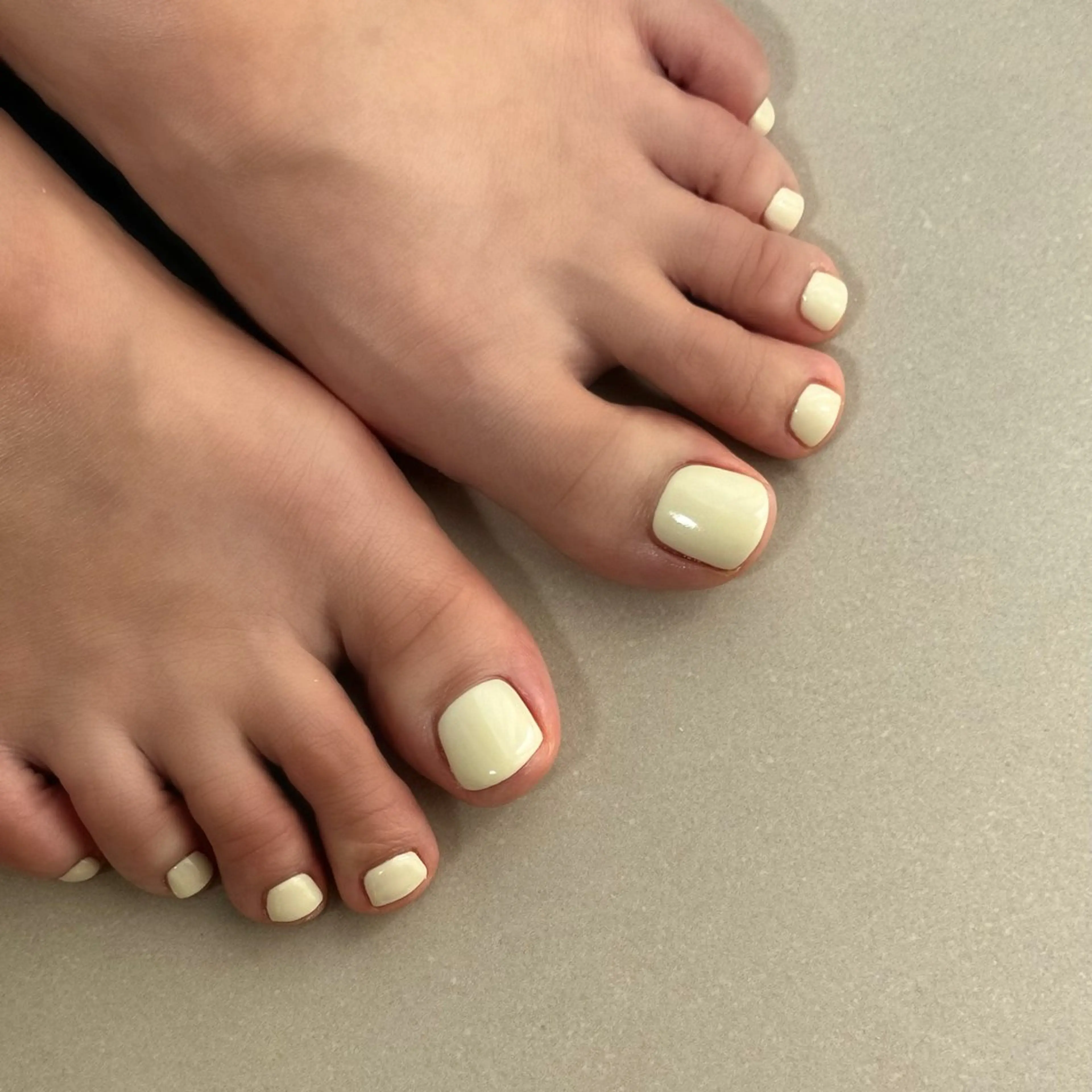 ネイル フットネイル ワンカラーネイル Momoka ネイリスト福岡/薬院のネイルデザイン