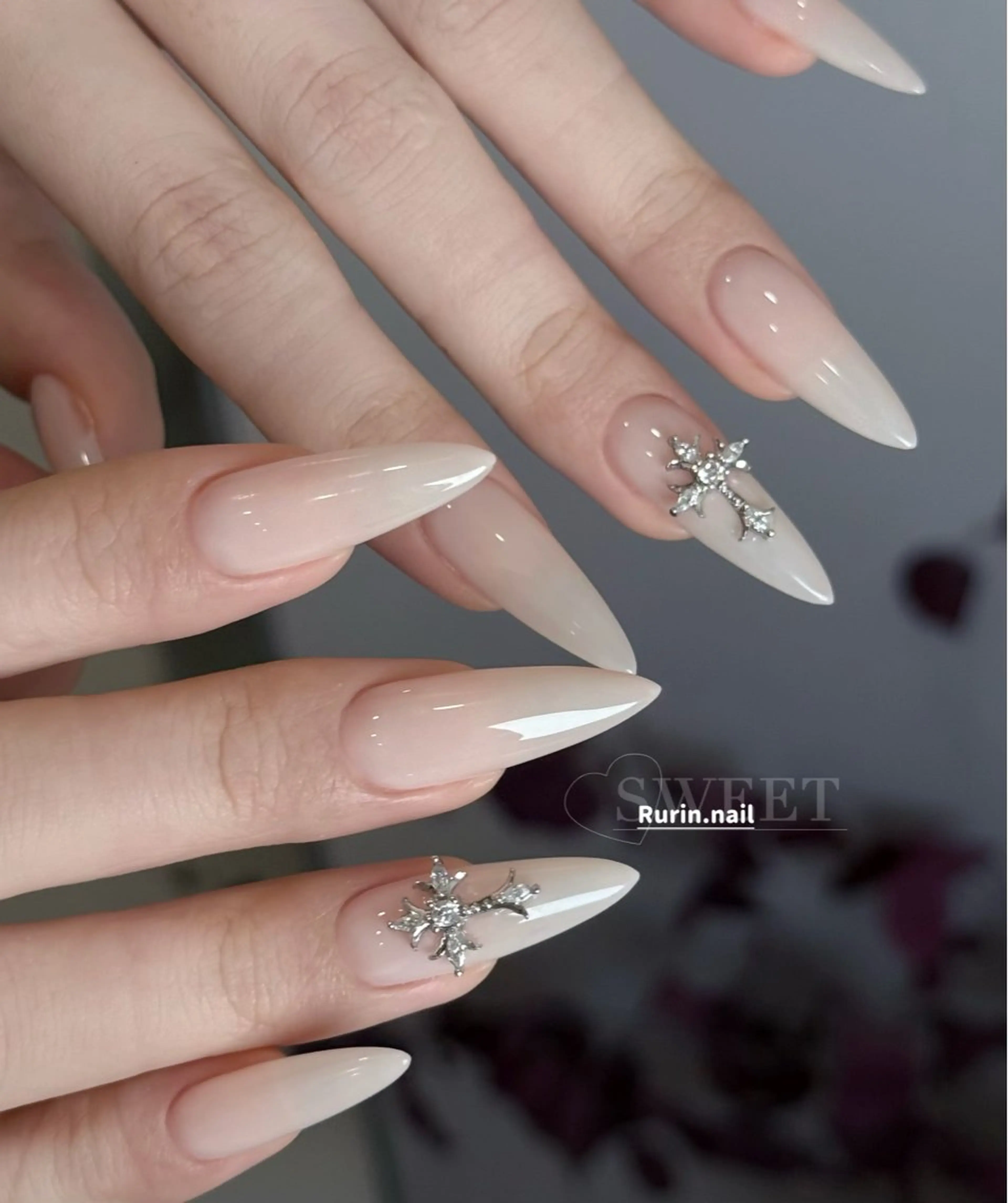 ネイル ハンドネイル ルリン サロン💅のネイルデザイン