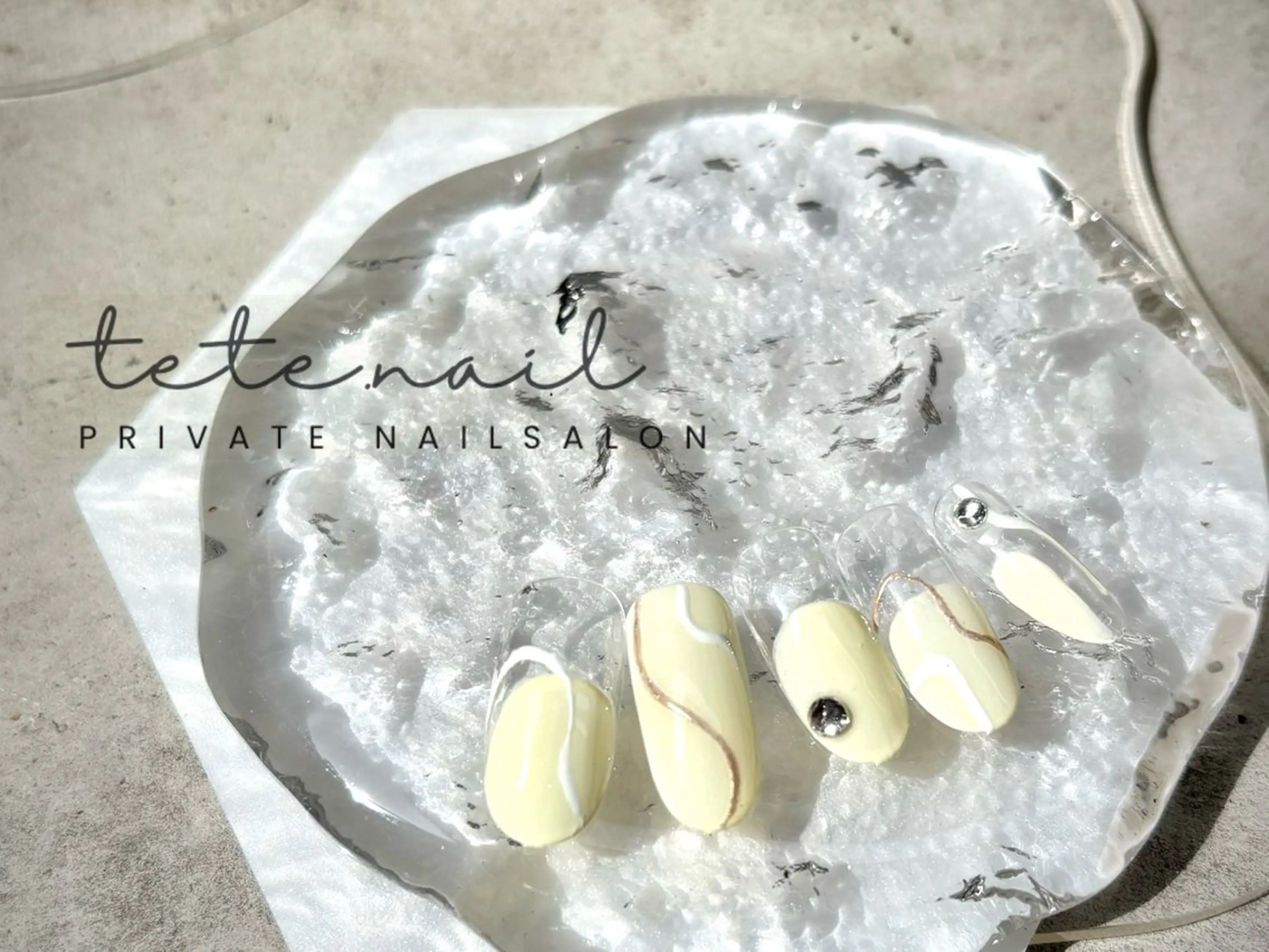 ネイル フレンチネイル ニュアンスネイル ストーンネイル ハンドネイル tete. nailのネイルデザイン