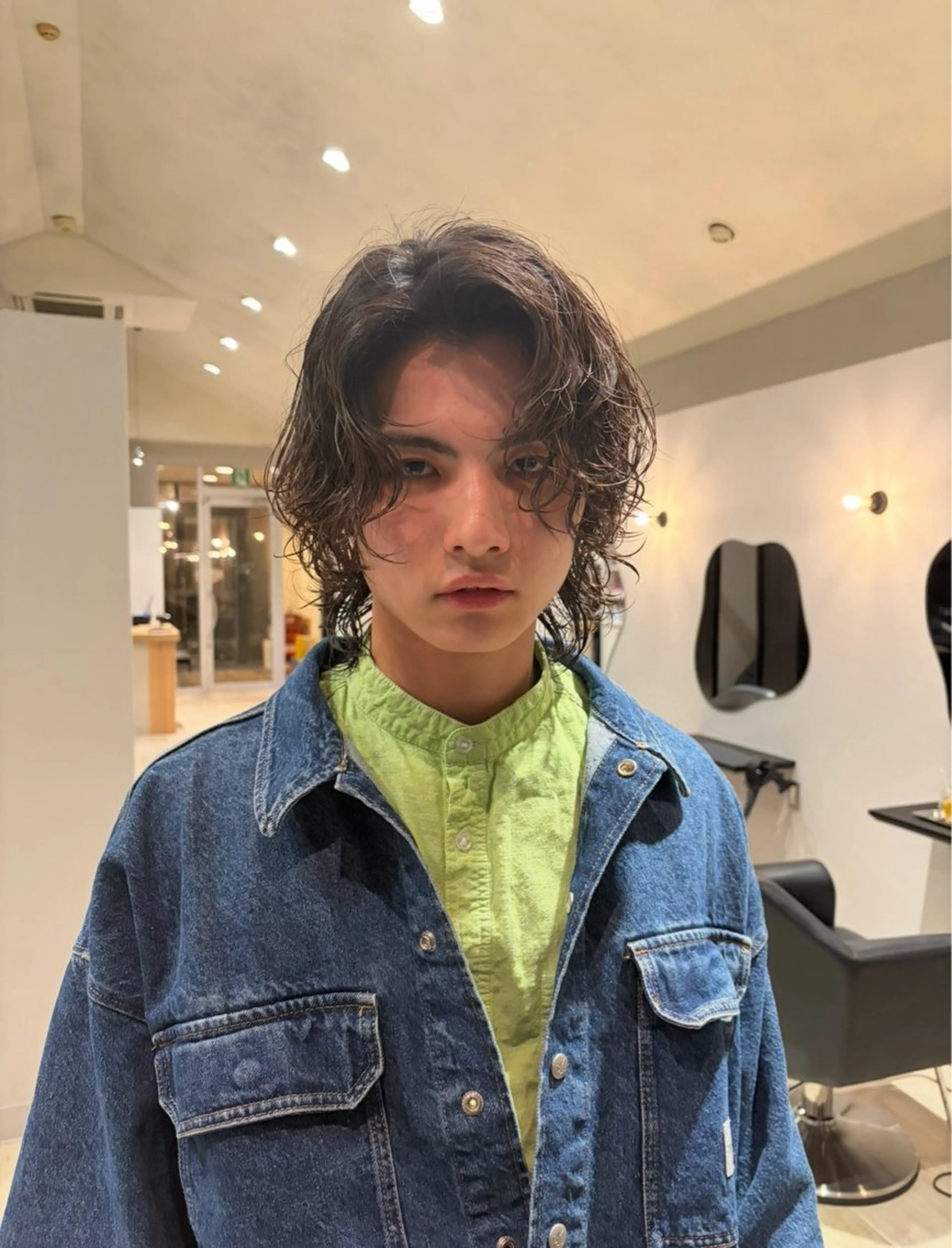 ミディアム パーマ メンズ ボブレイヤー ミディアムパーマ メンズ韓国風 メンズパーマ 波巻きパーマ カット パーマ トリートメント 天神大名抜け感パーマ ラフパーマのその他イメージ